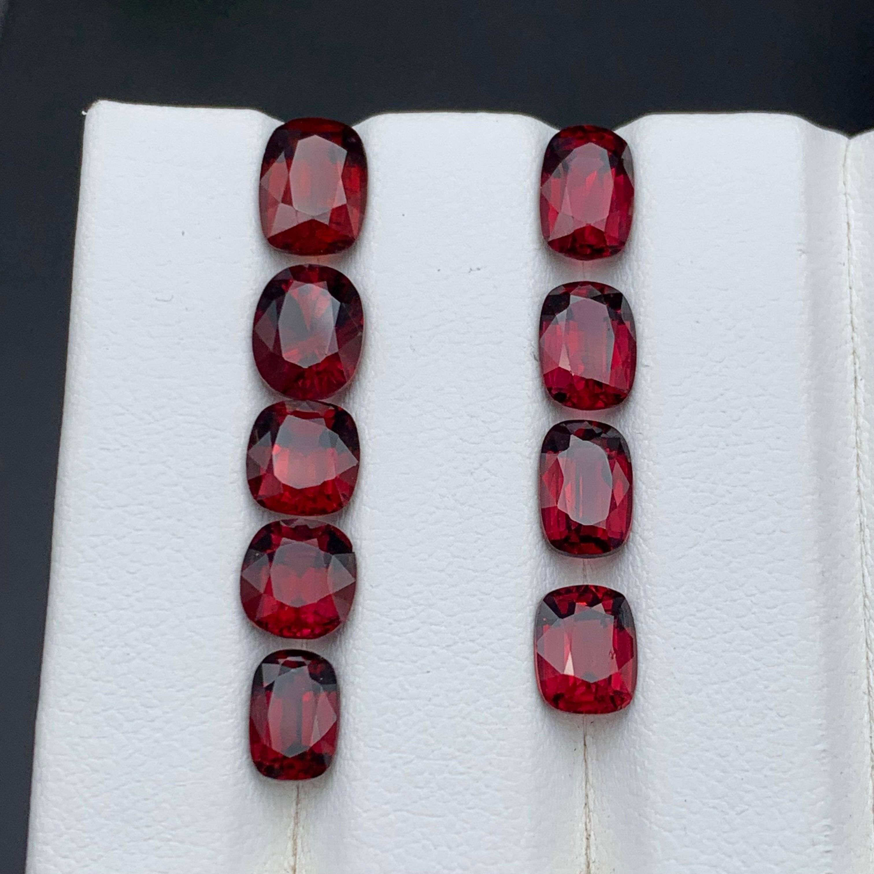 Pierres précieuses en rhodolite naturelle rouge rosé taille bijou de 15.65 carats Unisexe en vente