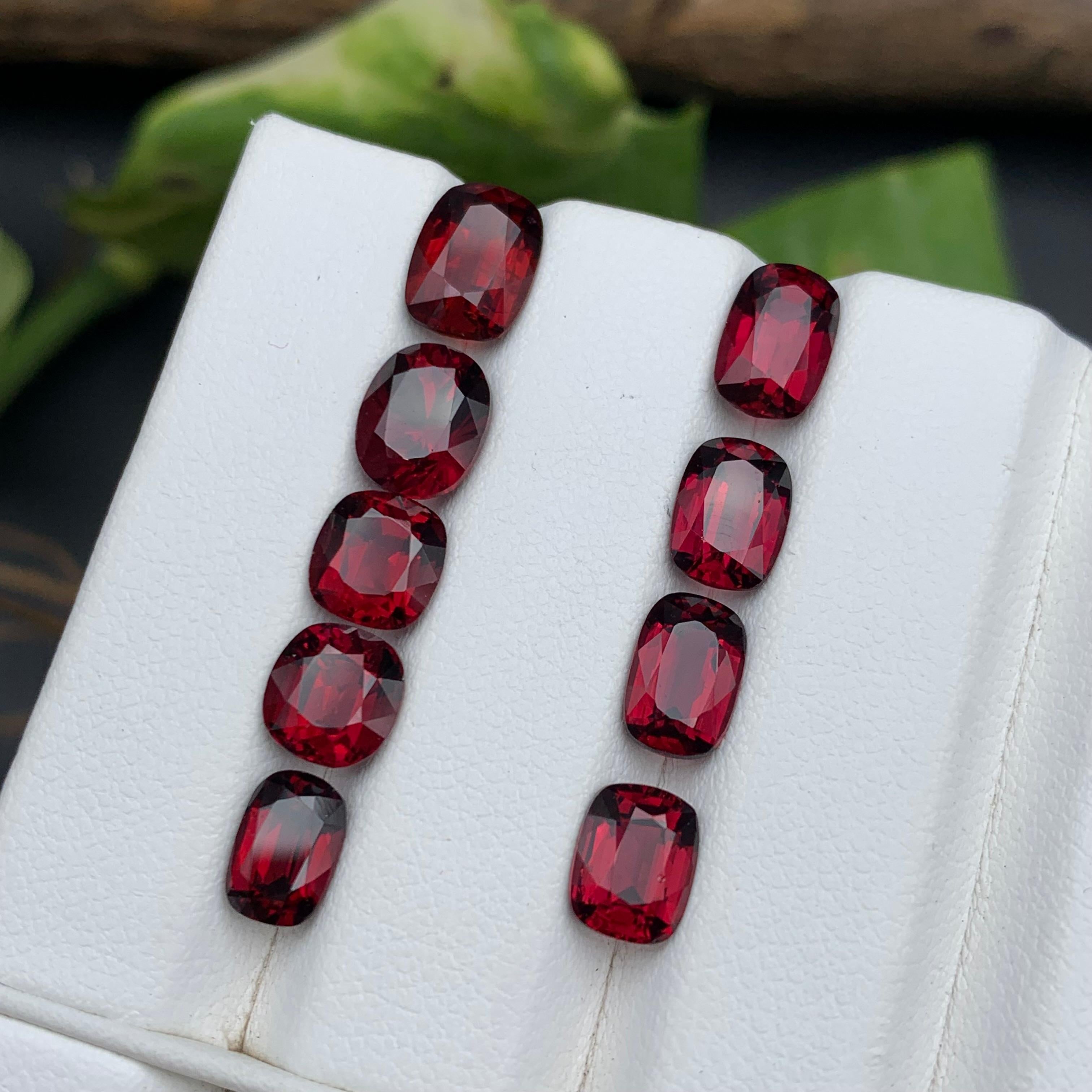Pierres précieuses en rhodolite naturelle rouge rosé taille bijou de 15.65 carats en vente 2