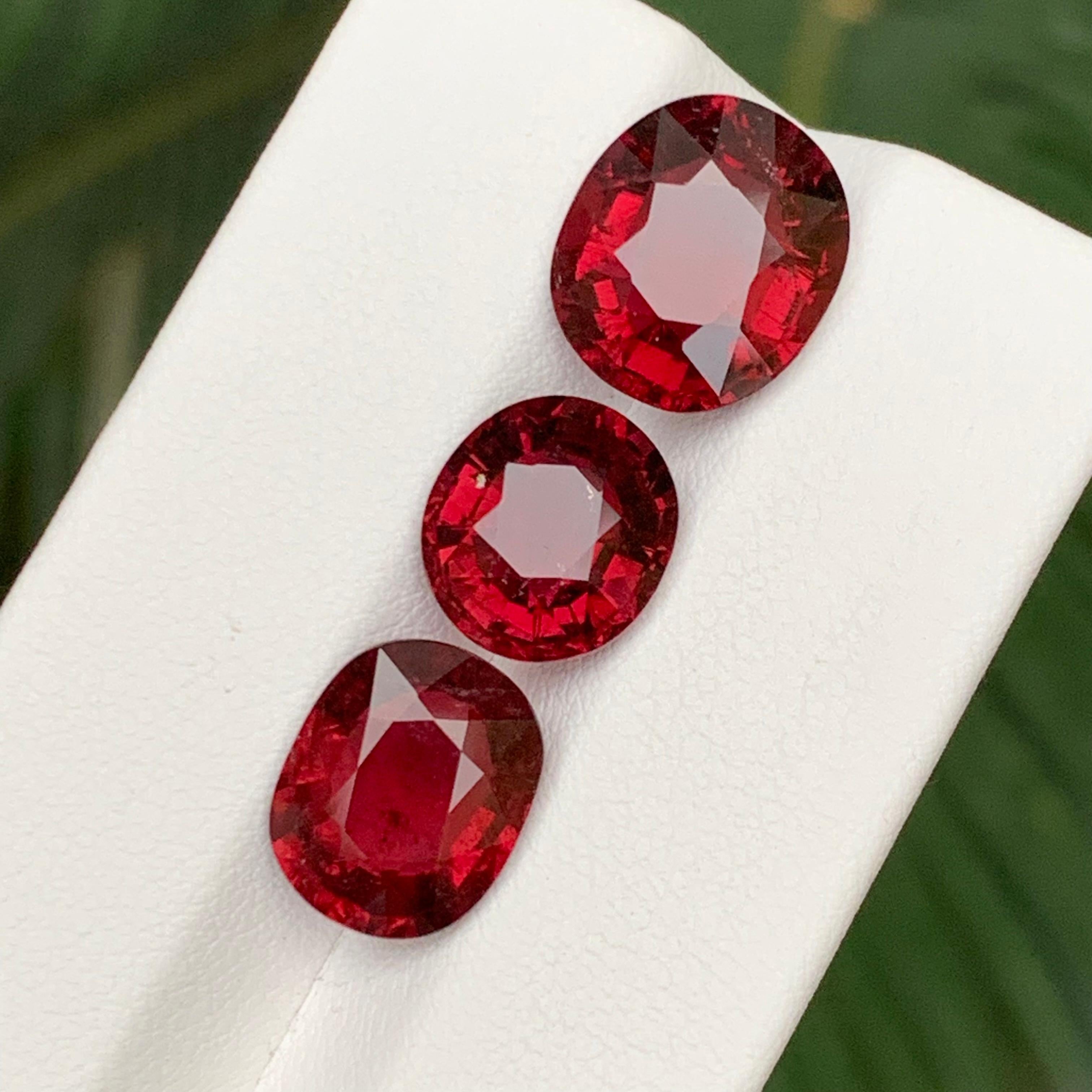 Gemas sueltas de turmalina rubelita natural rojo rosado Lote 12.80Ct talla cojín en venta 3