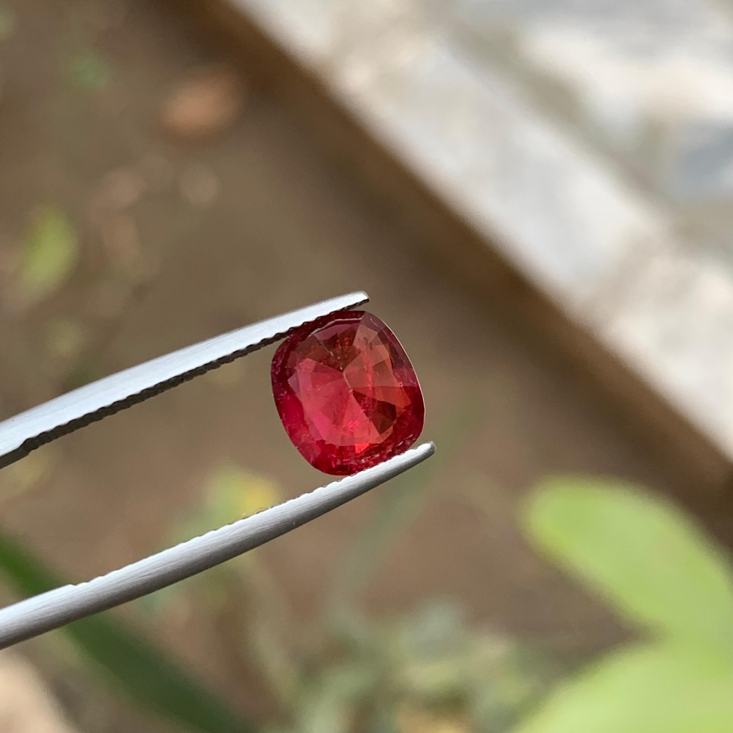 Anillo de turmalina rubelita natural rojo rosado Gema suelta 2,40 ct talla cojín en venta 4