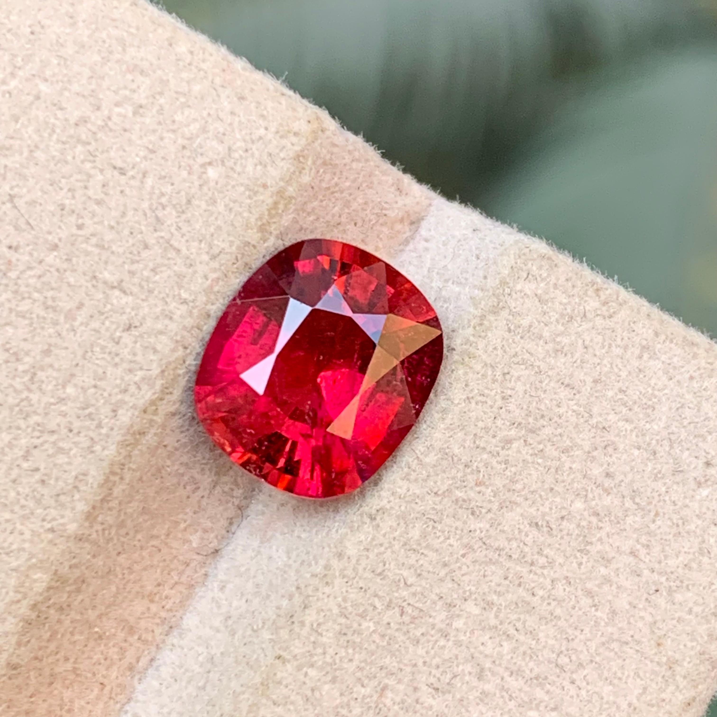 Anillo de turmalina rubelita natural rojo rosado Gema suelta 2,40 ct talla cojín en venta 1