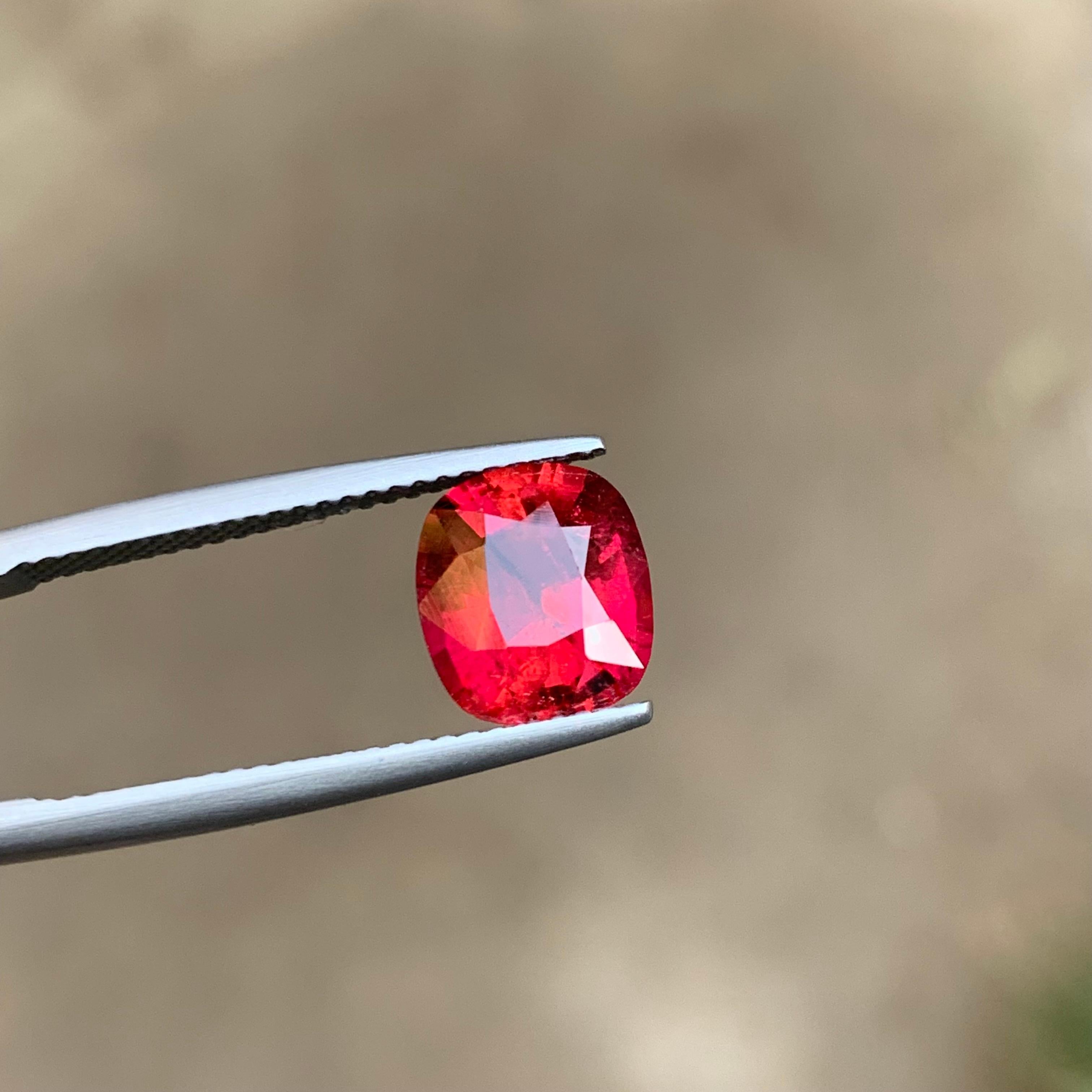 Anillo de turmalina rubelita natural rojo rosado Gema suelta 2,40 ct talla cojín en venta 3