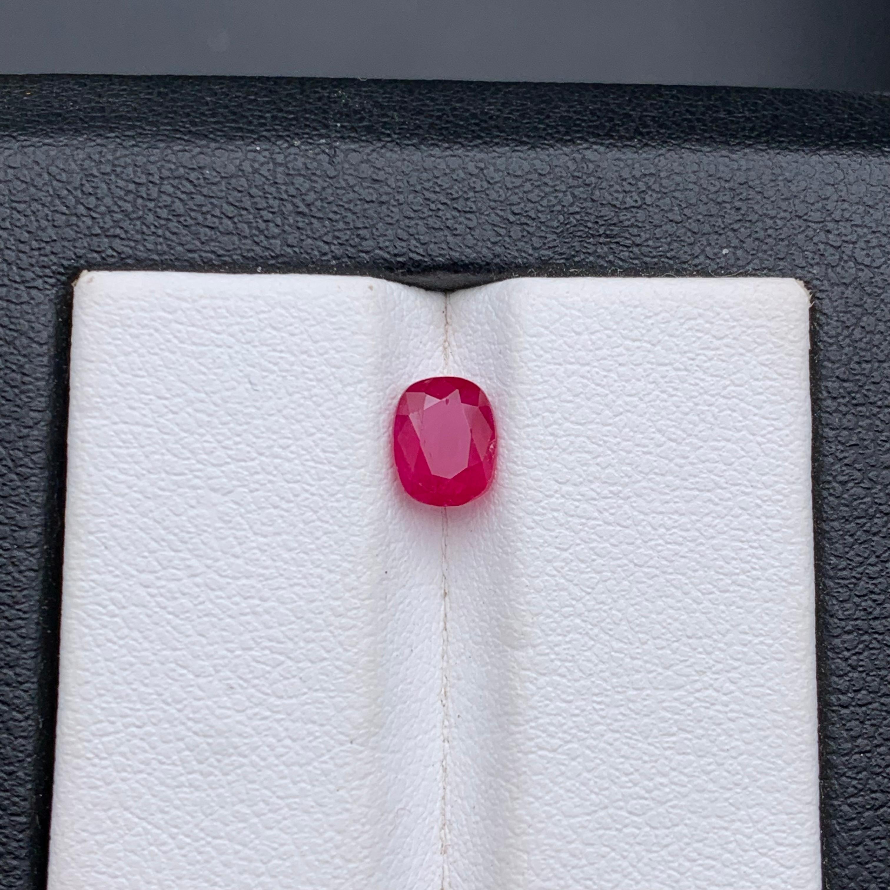 Anillo de rubí natural rojo rosado Piedra suelta 1,30 ct Ovalada talla cojín-Joyería en venta 4