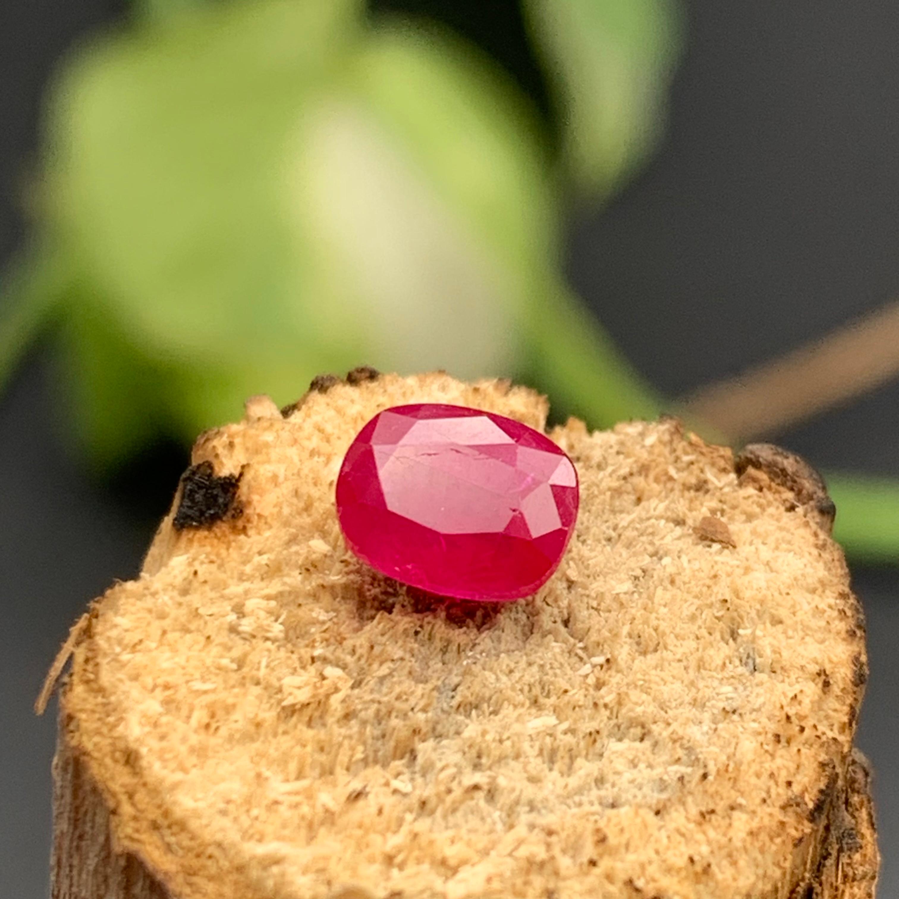 Anillo de rubí natural rojo rosado Piedra suelta 1,30 ct Ovalada talla cojín-Joyería en venta 7