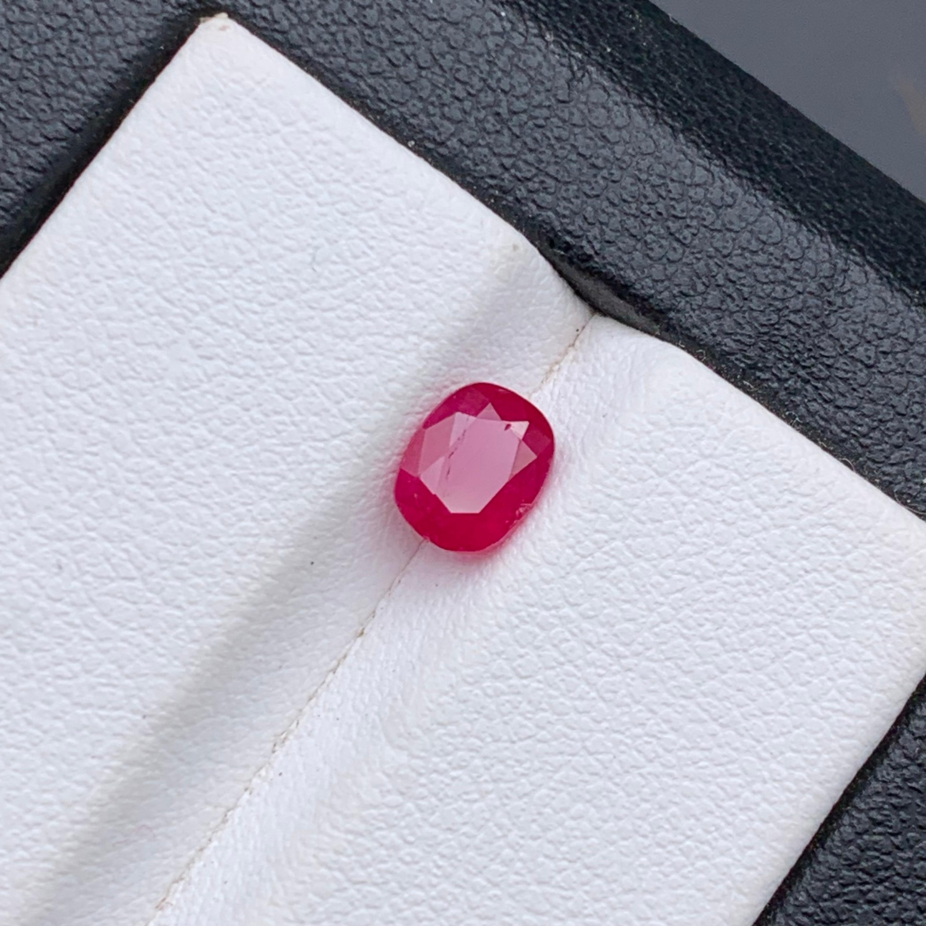 Anillo de rubí natural rojo rosado Piedra suelta 1,30 ct Ovalada talla cojín-Joyería Contemporáneo en venta