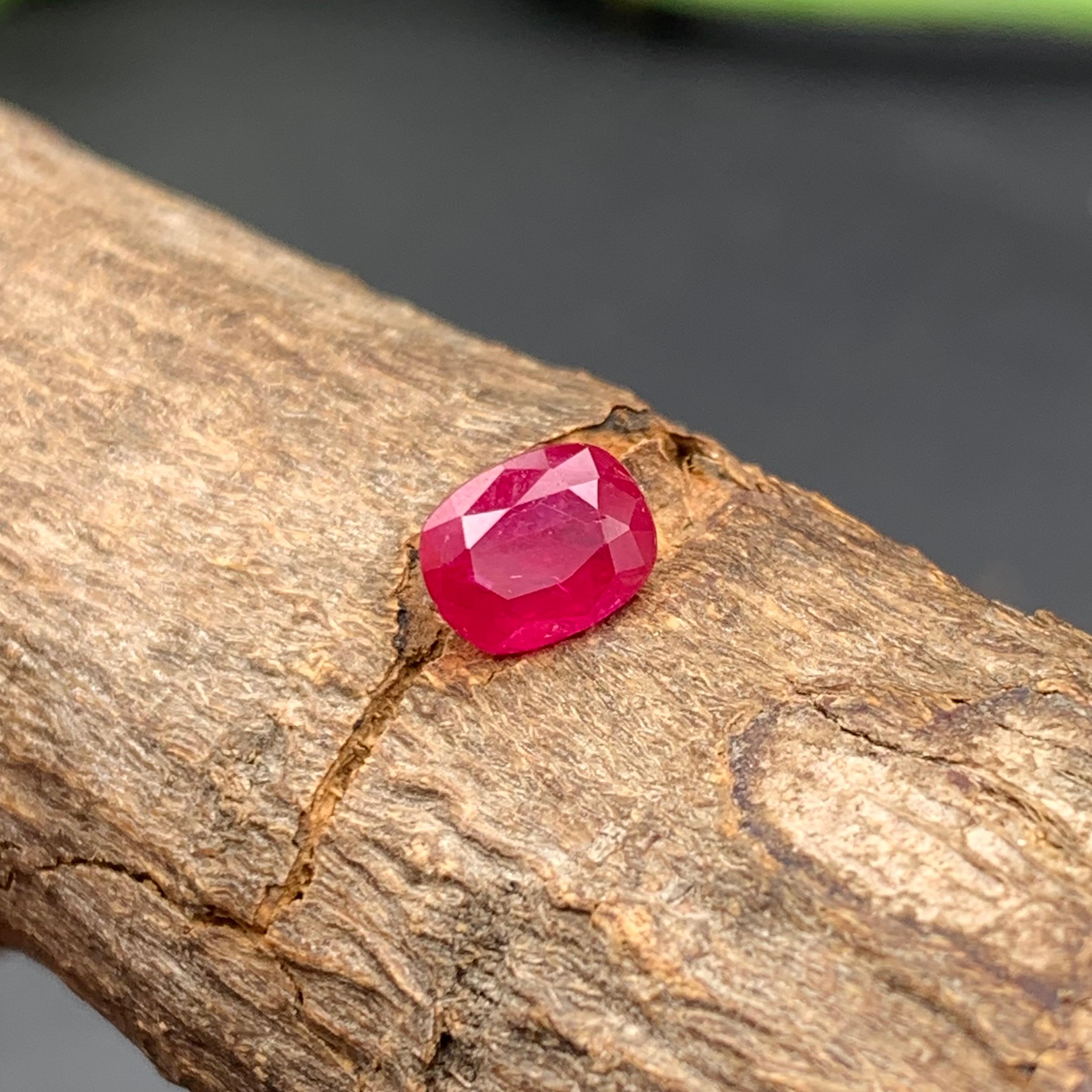 Anillo de rubí natural rojo rosado Piedra suelta 1,30 ct Ovalada talla cojín-Joyería en venta 2