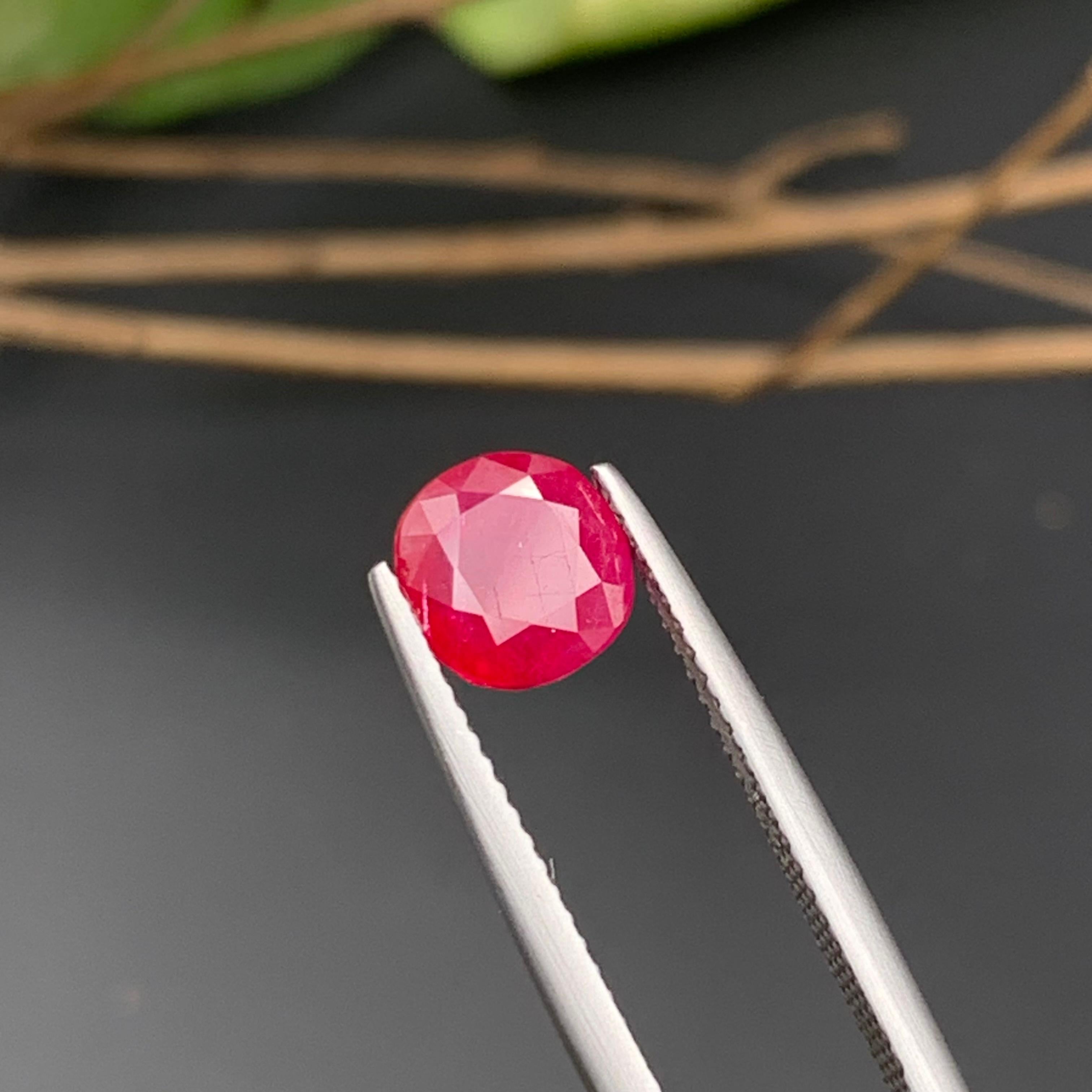 Anillo de rubí natural rojo rosado Piedra suelta 2,10 quilates talla cojín para joyería Corte cojín