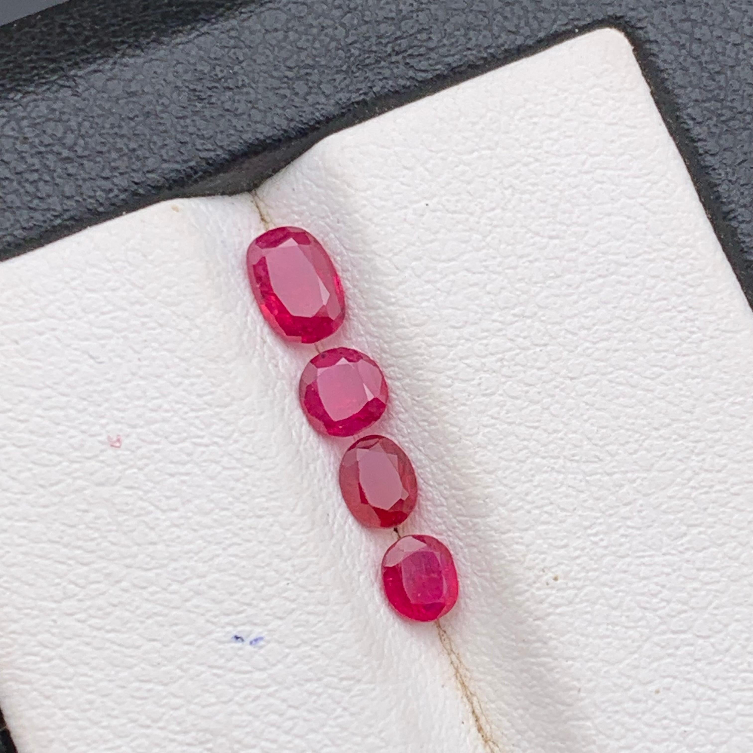 Rosa-roter Rubin 1,30 Karat Ovalschliff Natürliche lose Edelsteine - Schmuck Größe Paket im Angebot 5