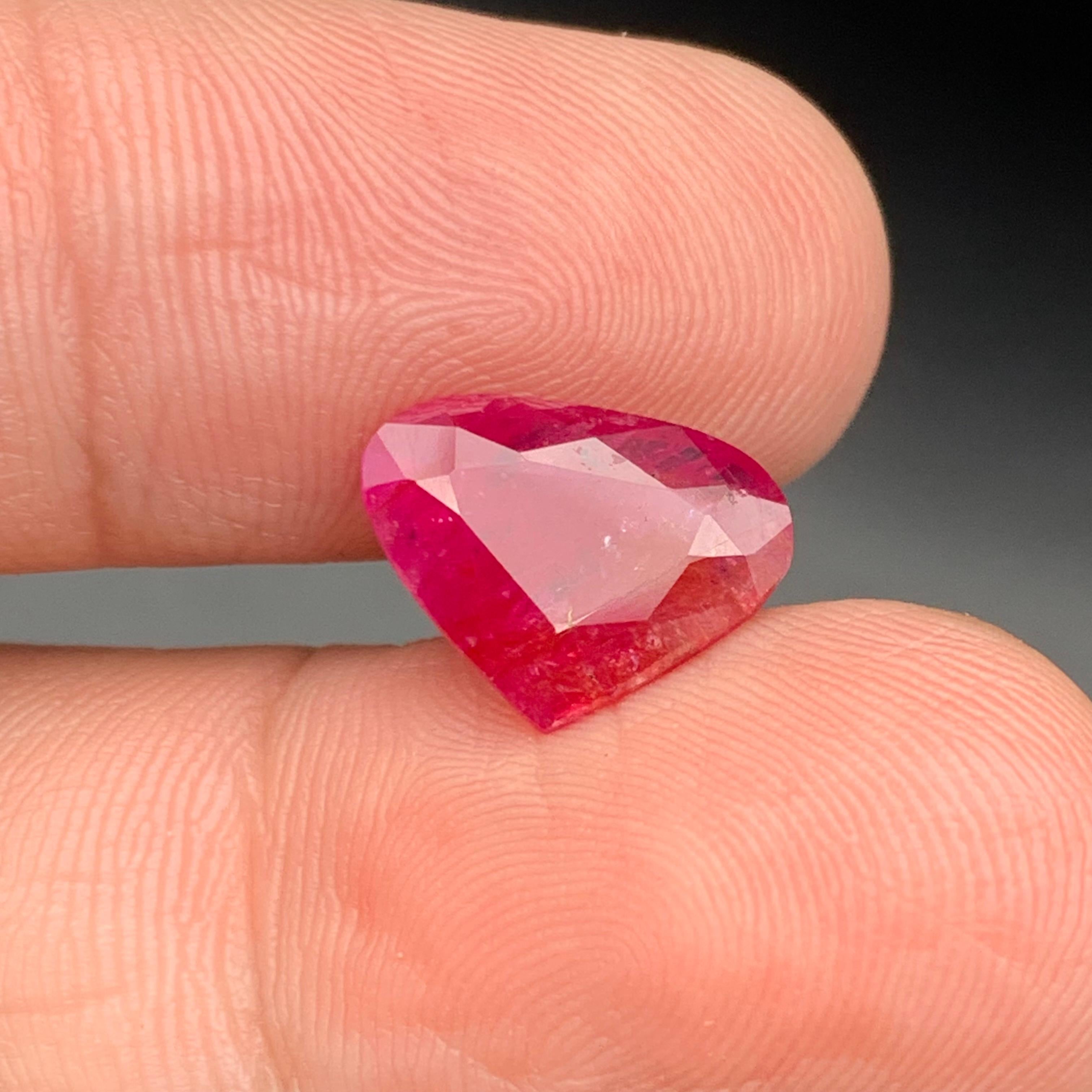 Rosa-roter Rubin 4.93 Ct Birnenschliff Natürlicher loser Edelstein für Ring oder Schmuck im Angebot 4