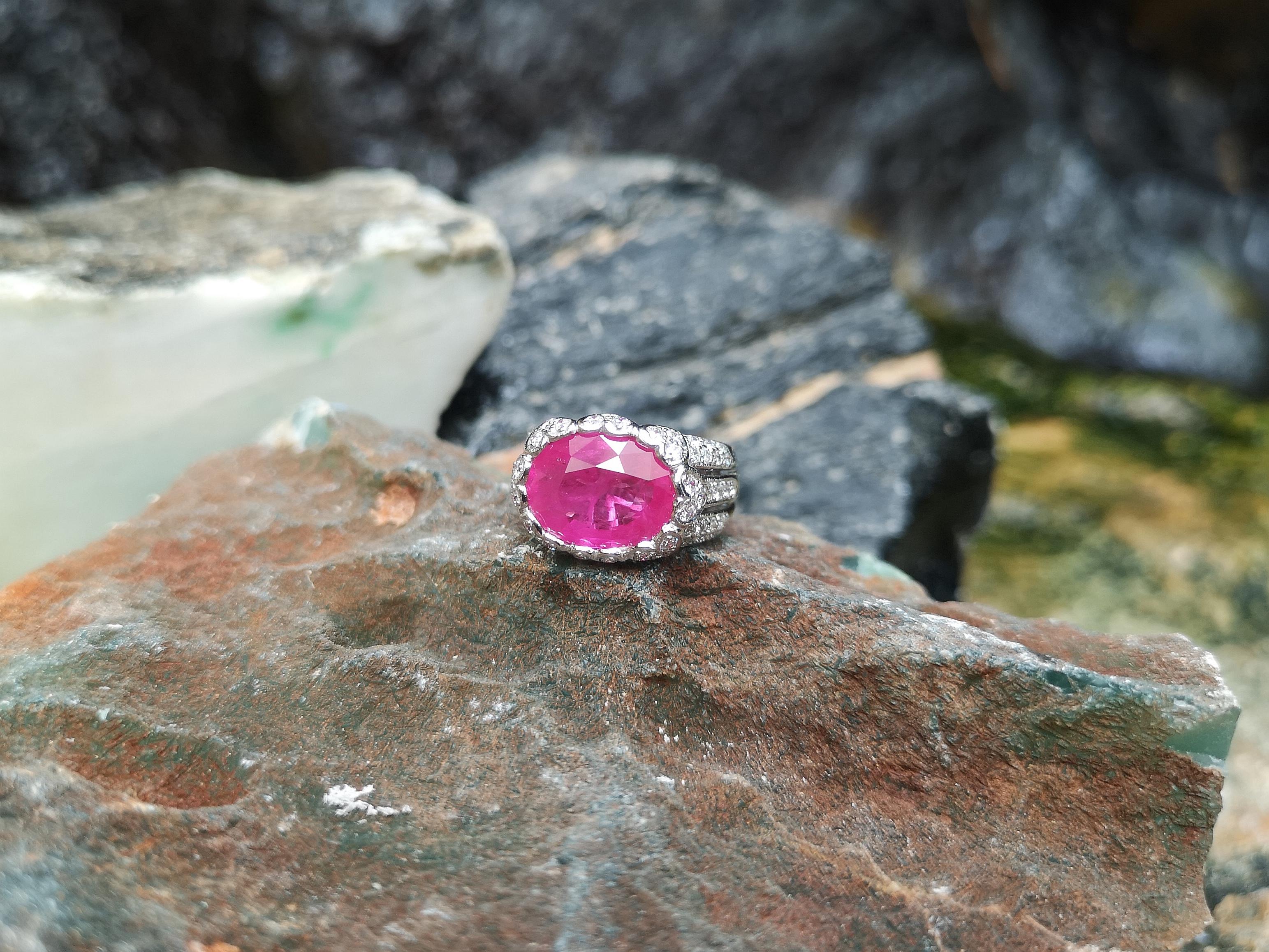 Pinkish Ruby with Diamond Ring set in 18 Karat White Gold Settings For Sale 3