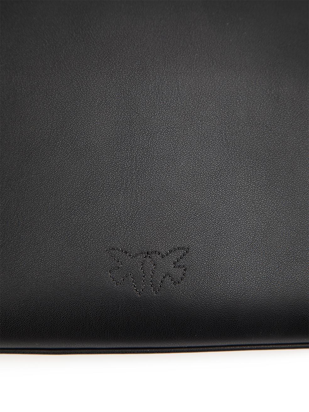 Pinko SS24 Black Leather Horizontal Flat Shoulder Bag For Sale 3