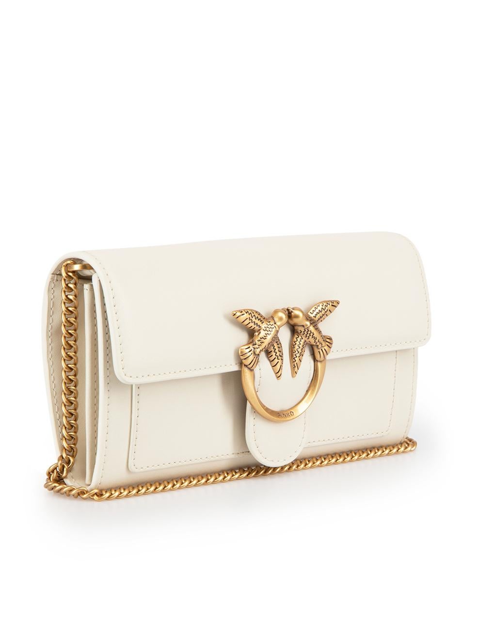 CONDITION is New with tags on this brand new Pinko designer item. This item comes with original packaging.
 
 
 
 Details
 
 
 Love One Wallet
 
 White
 
 Leather
 
 Wallet on chain
 
 Gold tone hardware
 
 Lovebirds buckle detail
 
 Detachable