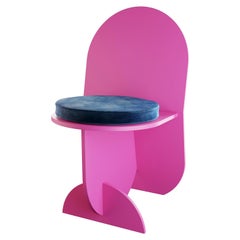 Pink
s Not Dead Chair TT05