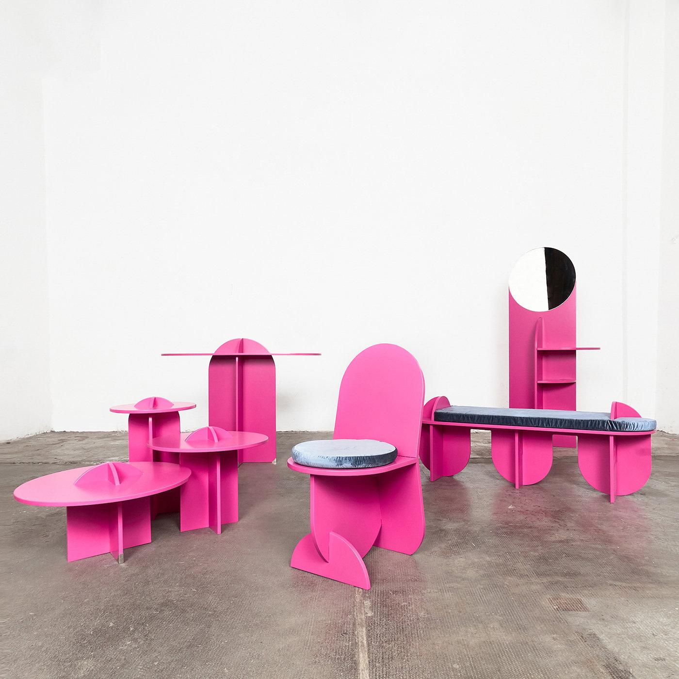 This design chair flaunts a breath-taking, focal point of a modern and eclectic dining area or bedroom. The choice of a vibrant fuchsia lacquer for the wooden frame pays homage to its symbolic use in the punk culture, the fluid curves inspired by