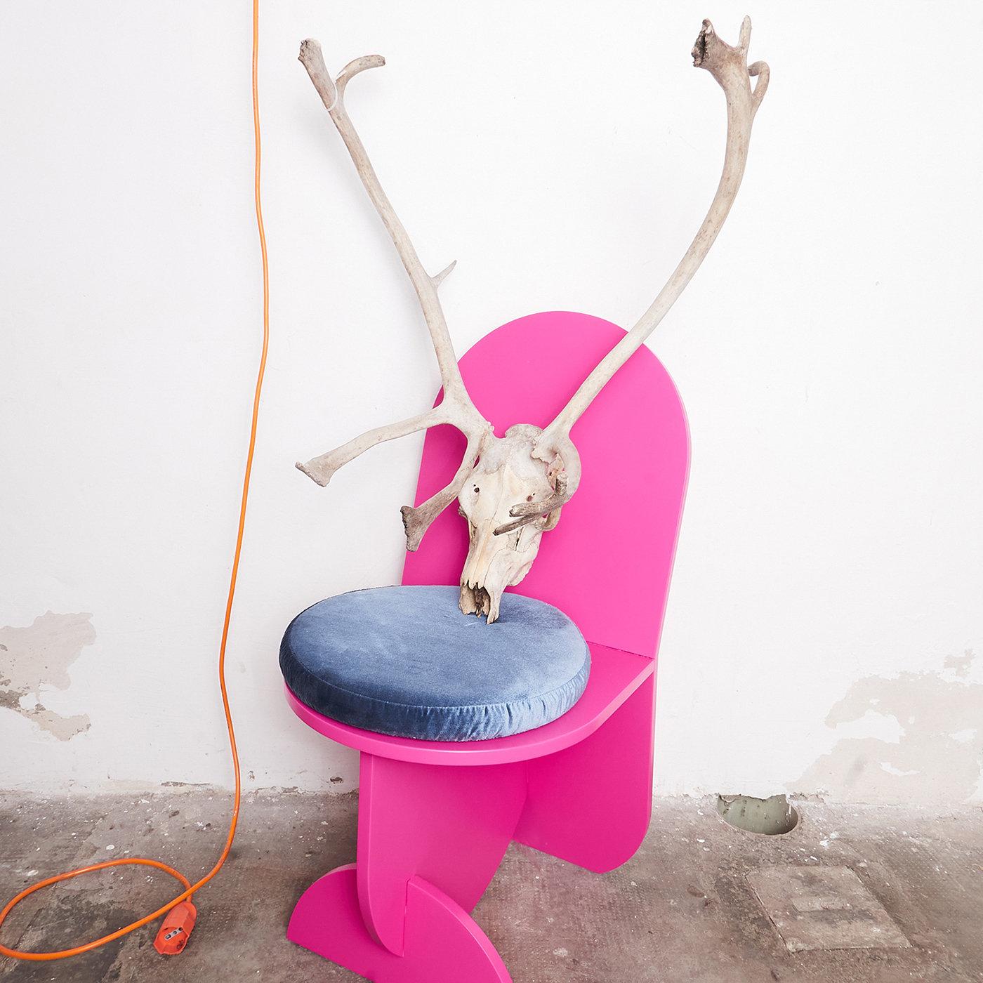 Italian Pink's Not Dead TT05 Chair