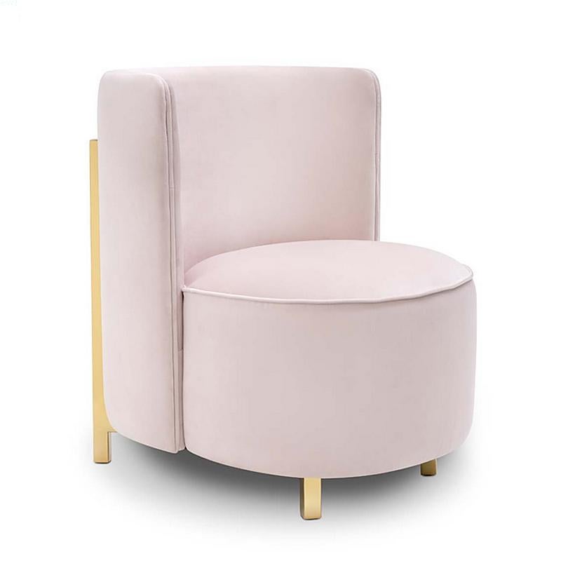 Armchair pinky upholstered and covered 
with light pink velvet fabric. With 4 feet in 
metal gold finish.