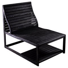 Pino Negro Loungesessel aus hochwertigem geschwärztem Kiefernholz von No Age Studio