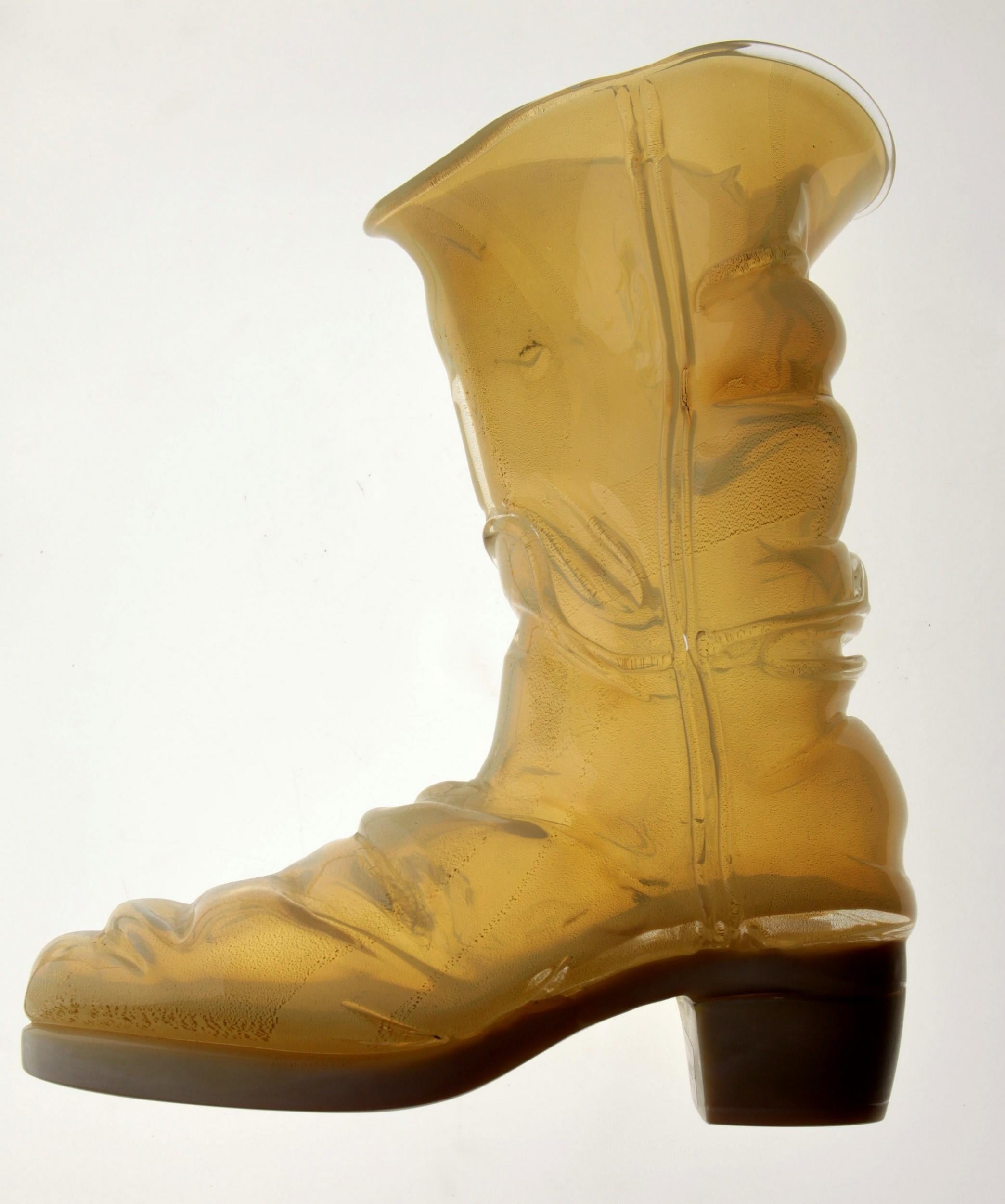 Pino Signoretto, Livio de Marchi Design Pauly, Boot in Chalcedony Opaline Murano 7