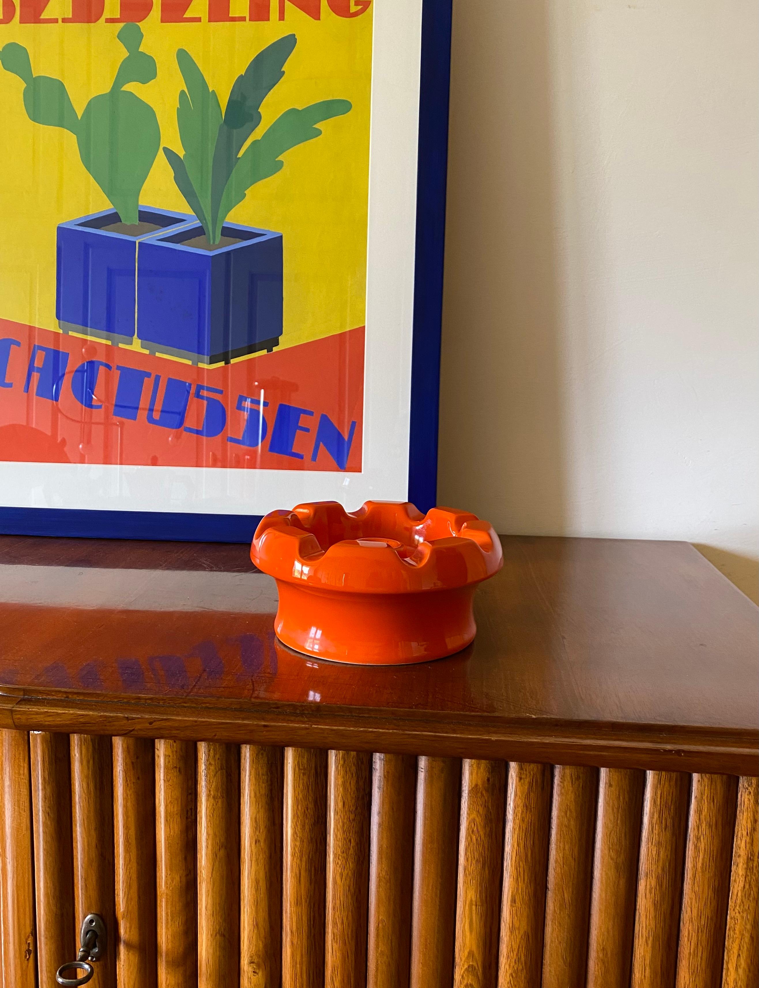 Space Age Pino Spagnolo, Large orange ceramic ashtray, Sicart, 1970s For Sale