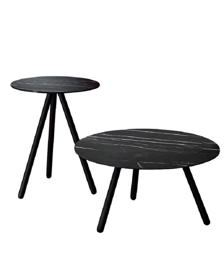 Moderne Table basse Pinocchio en base aniline noire:: par Giopato & Coombes en vente