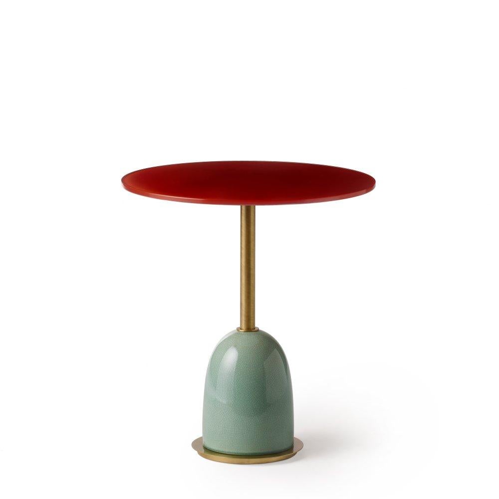 Pins Round Side Table by Marioni
Dimensions: D 50 x H 55 cm. 
Materials: Brass structure and glazed ceramic base. Back painted glass top.
Product code: 02926

Pins round side table in brass with back painted glass top and ceramic glazed base in