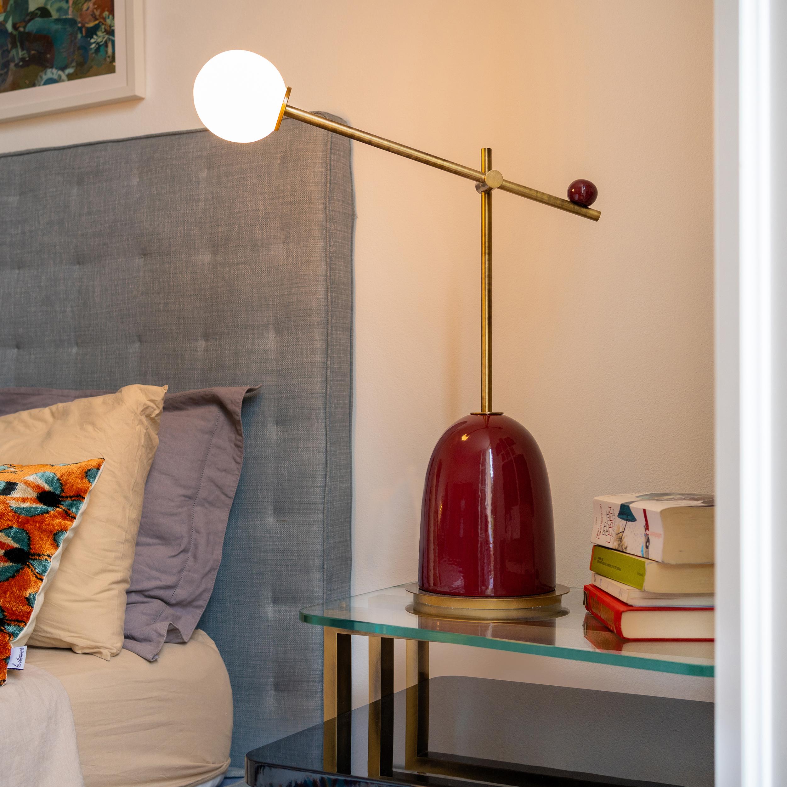 XXI secolo e contemporaneo Lampada da tavolo Pins di Marioni in vendita