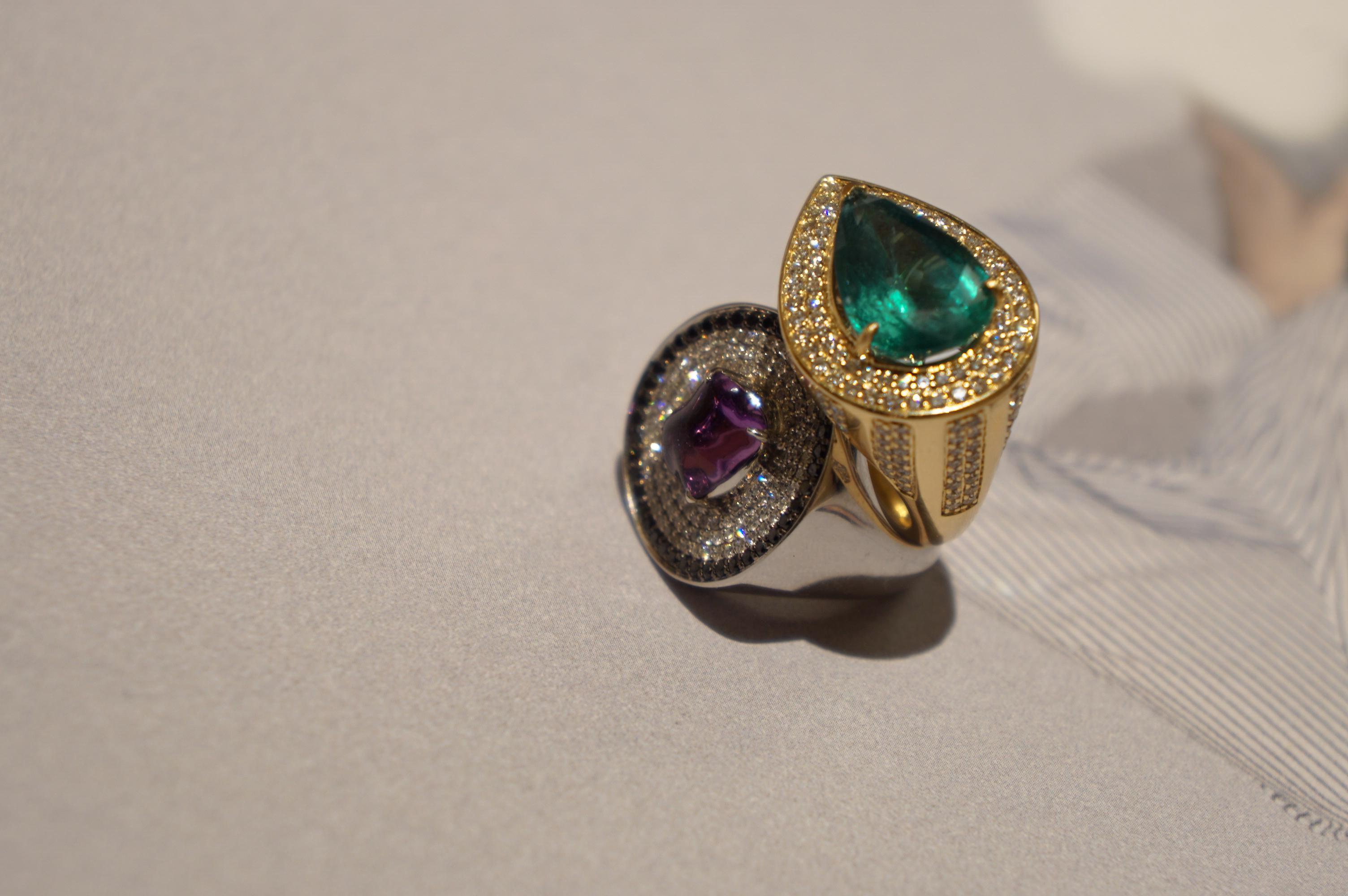 14k Yellow Gold. These any-finger rings include a dazzling pear shaped Emerald Sapphire solitaire, pave set brilliant cut white diamonds in our pinstripe motif. Rinoor's re-imagined rings, are incredibly versatile and can be worn for any occasion,