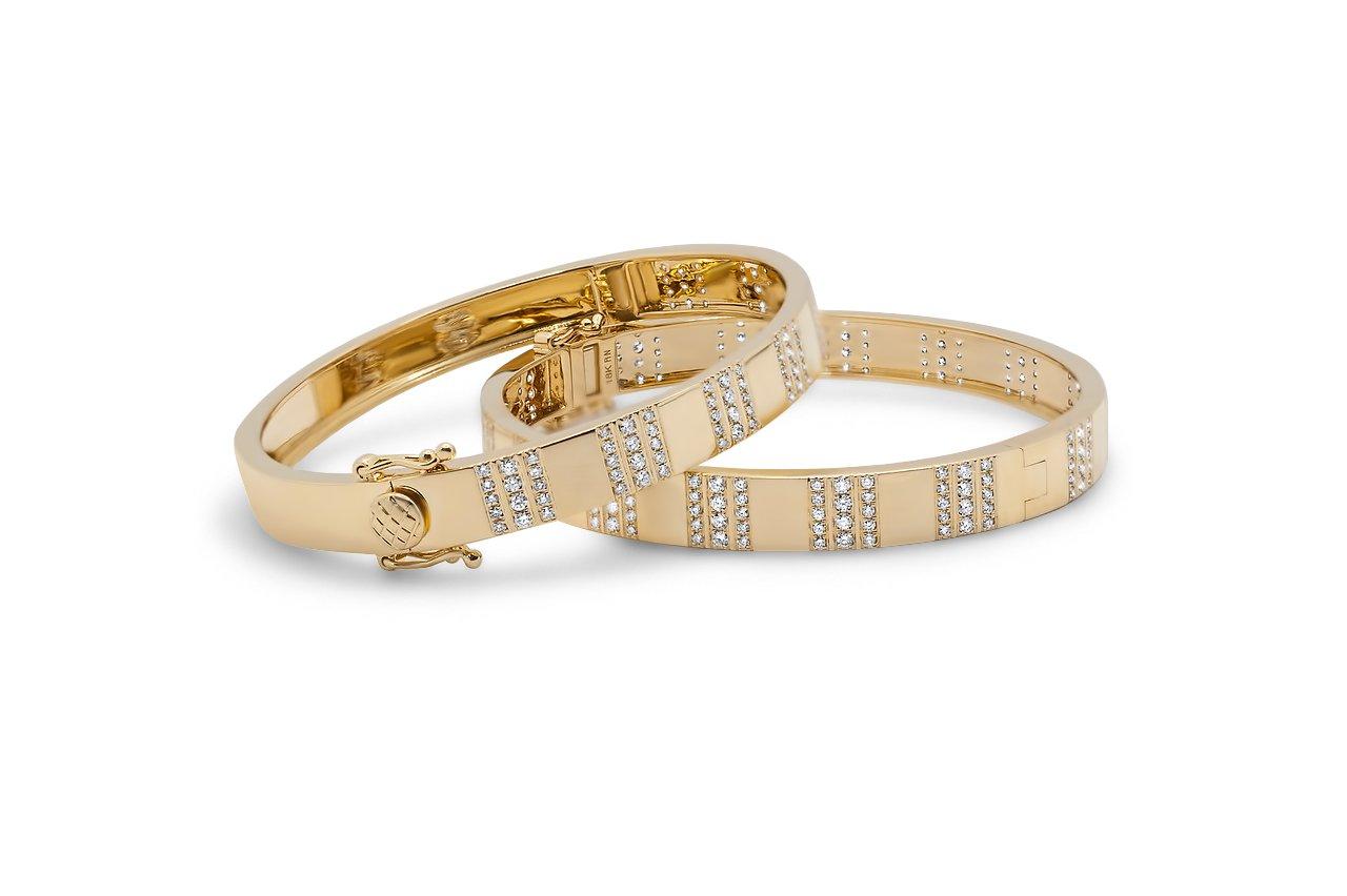 Bracelet jonc extensible à rayures en diamants, demi-chemin de diamants Unisexe en vente