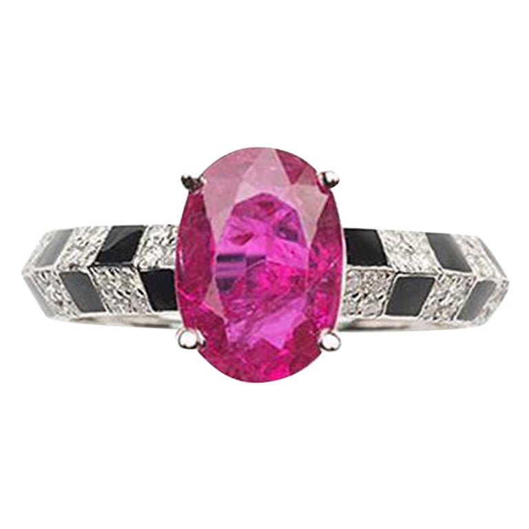 Pinstripe Strength Rubin Oval Knifedge Diamant und schwarze Emaille Ring im Angebot