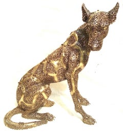 Perro, Figurativo, Latón, Amarillo, Color Marrón por Artista Contemporáneo-En Stock