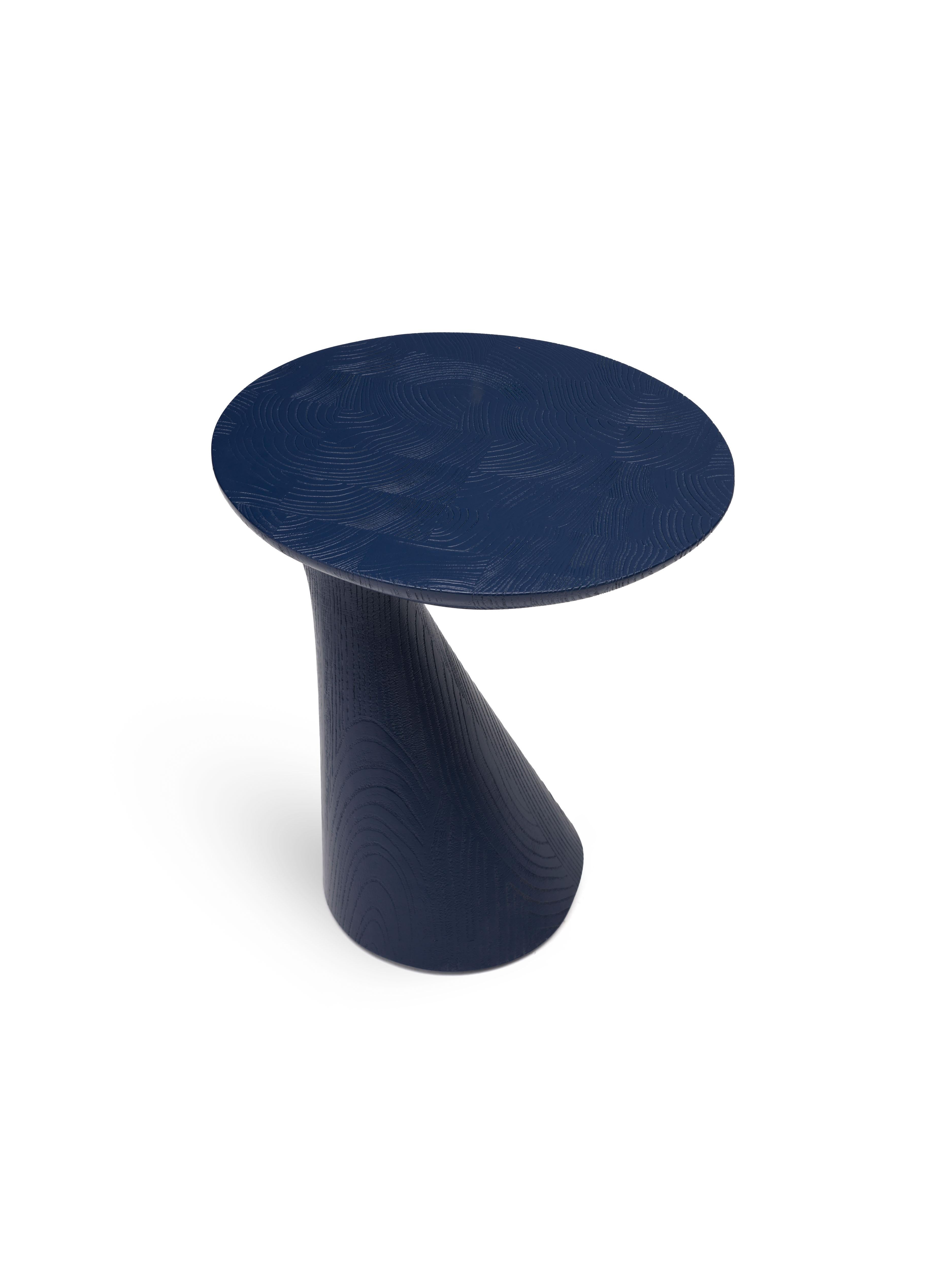 Tavolino Pion, blu scuro, tavolino in legno contemporaneo, organico moderno In condizioni Nuovo in vendita a İstanbul, İstanbul