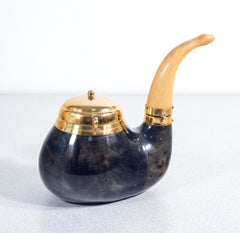 Pipe à tabac design Aldo TURA pour MACABO. Laiton et parchemin. Années 40/50