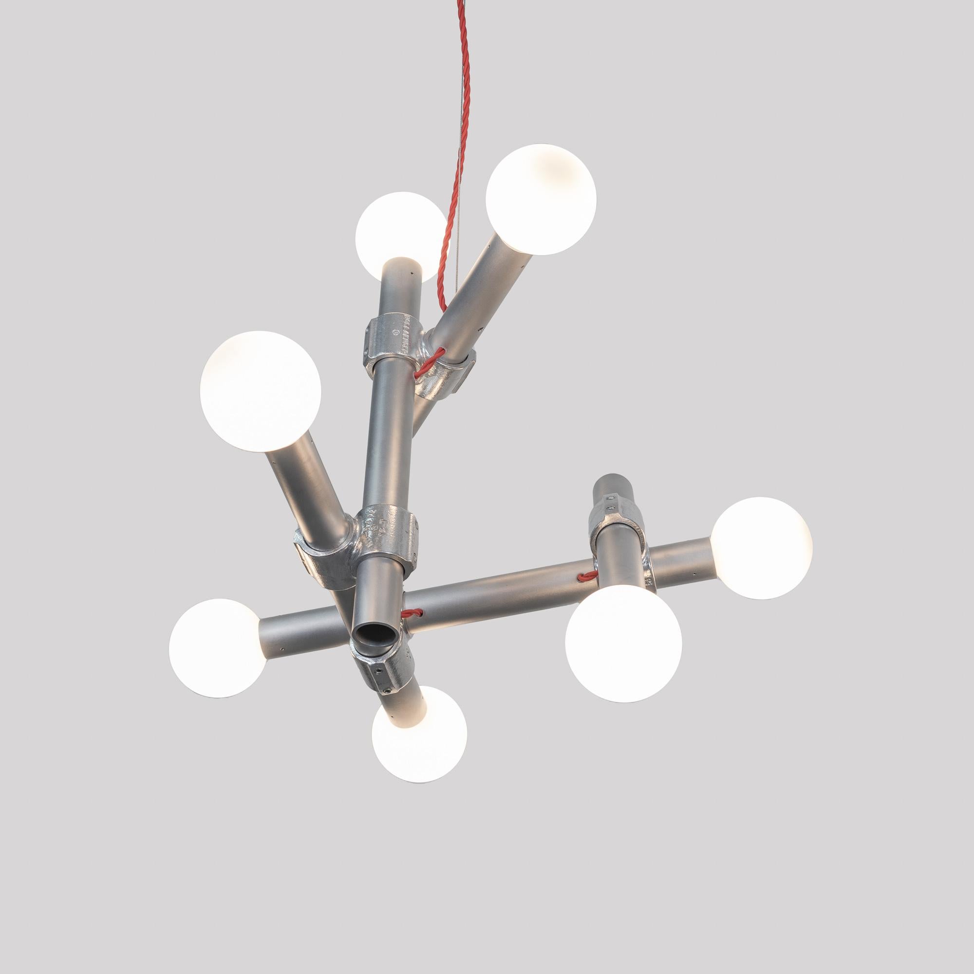 Americano Lampadario Pipe Dream 7C 24 pollici, alluminio satinato, vetro, industriale, personalizzabile in vendita