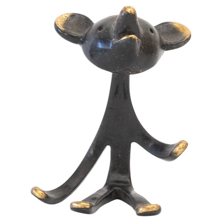 Pipe holder around 1950s