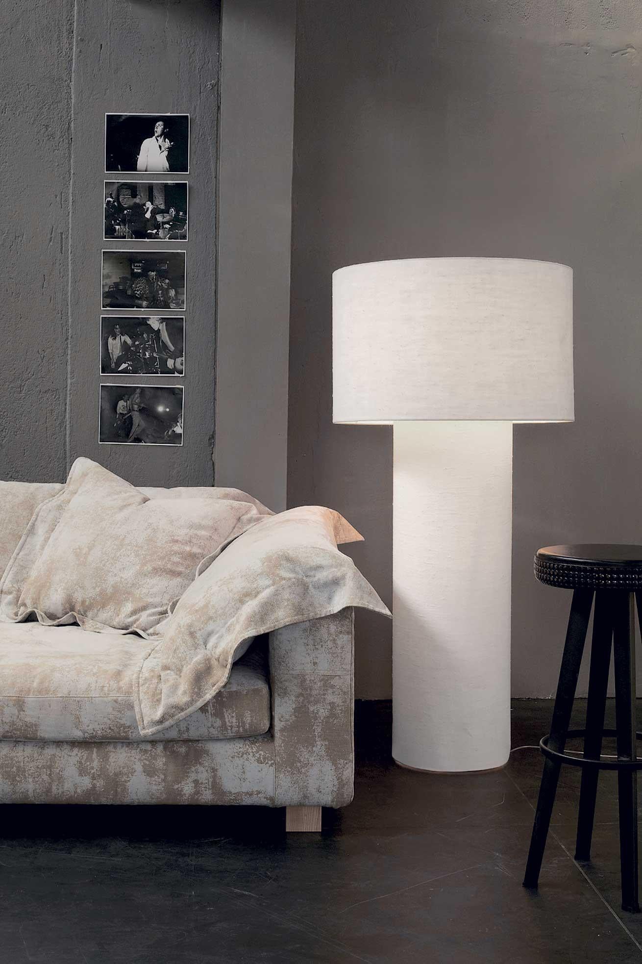 Lámpara de pie grande PIPE en blanco by Diesel Living with Lodes Italiano en venta