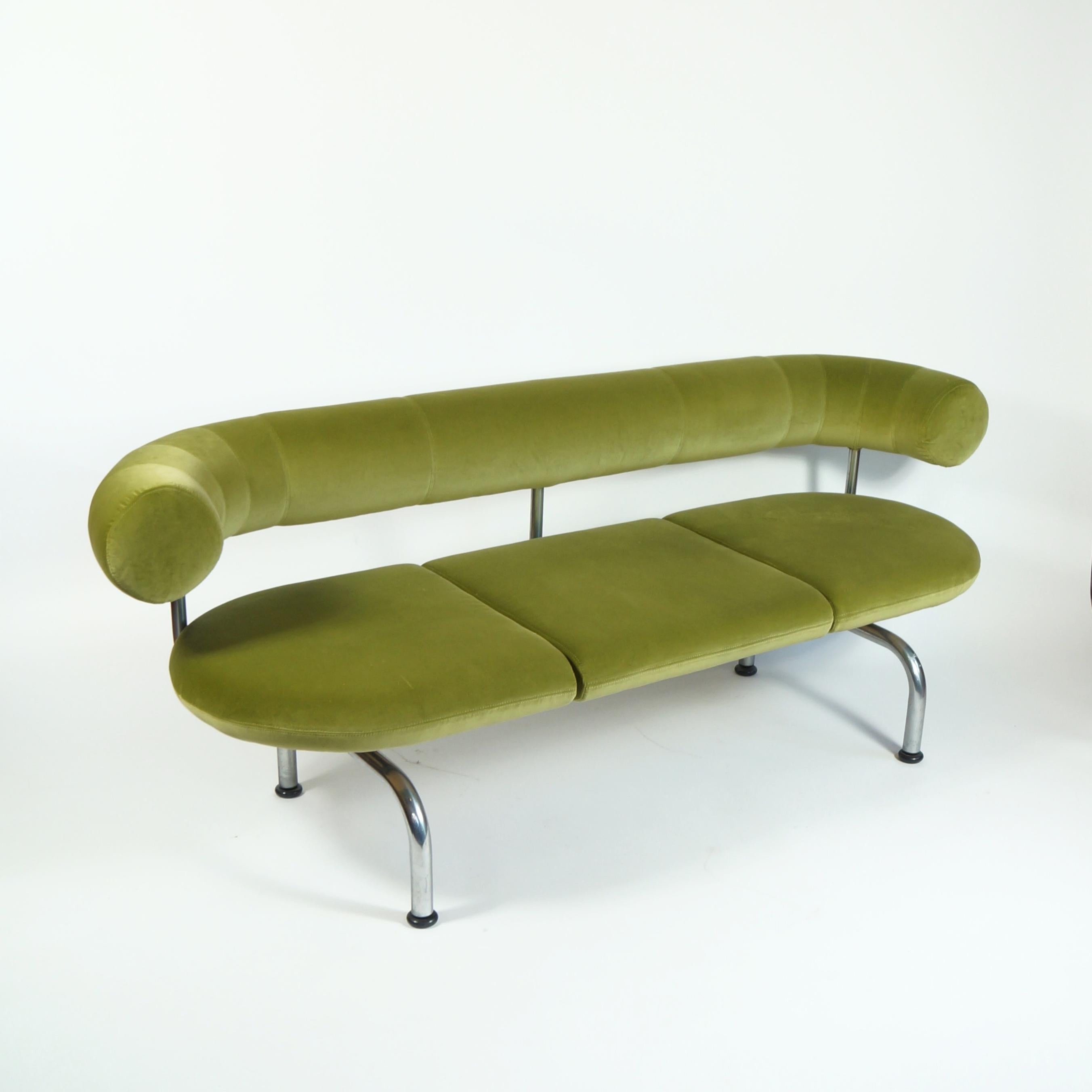 A gorgeous Pipeline series sofa designed by P. Hjort Lorentzen & J. Foersom and manufactured by Erik
Jørgensen. Upholstery has been remodeled with Lauritzon's high quality Maxim fabric, chrome frame.





 
