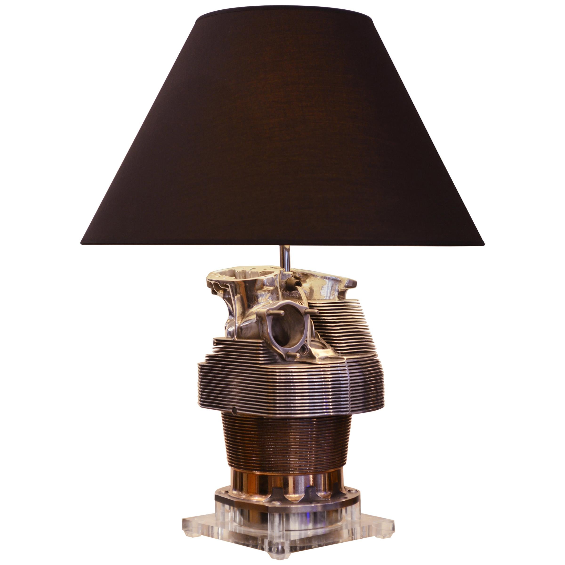 Lampe de table cylindrique Piper en vente