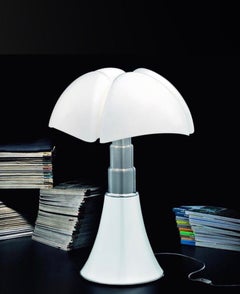 Pipistrello Table Lamp White by Gae Aulenti for Martinelli Luce-LED System, 1965