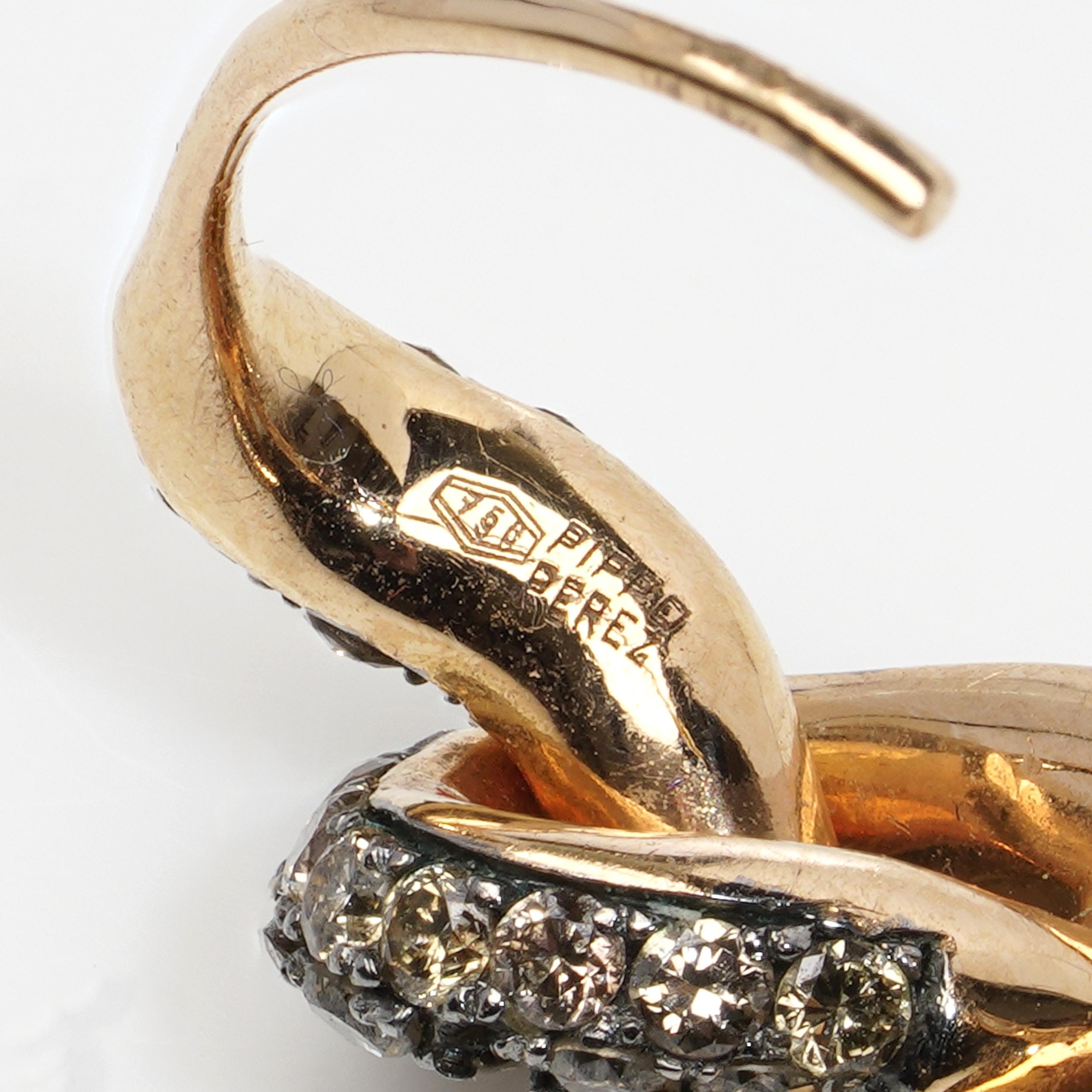 Orecchini con nodo di diamanti in oro 18kt Pippo Perez in vendita 2