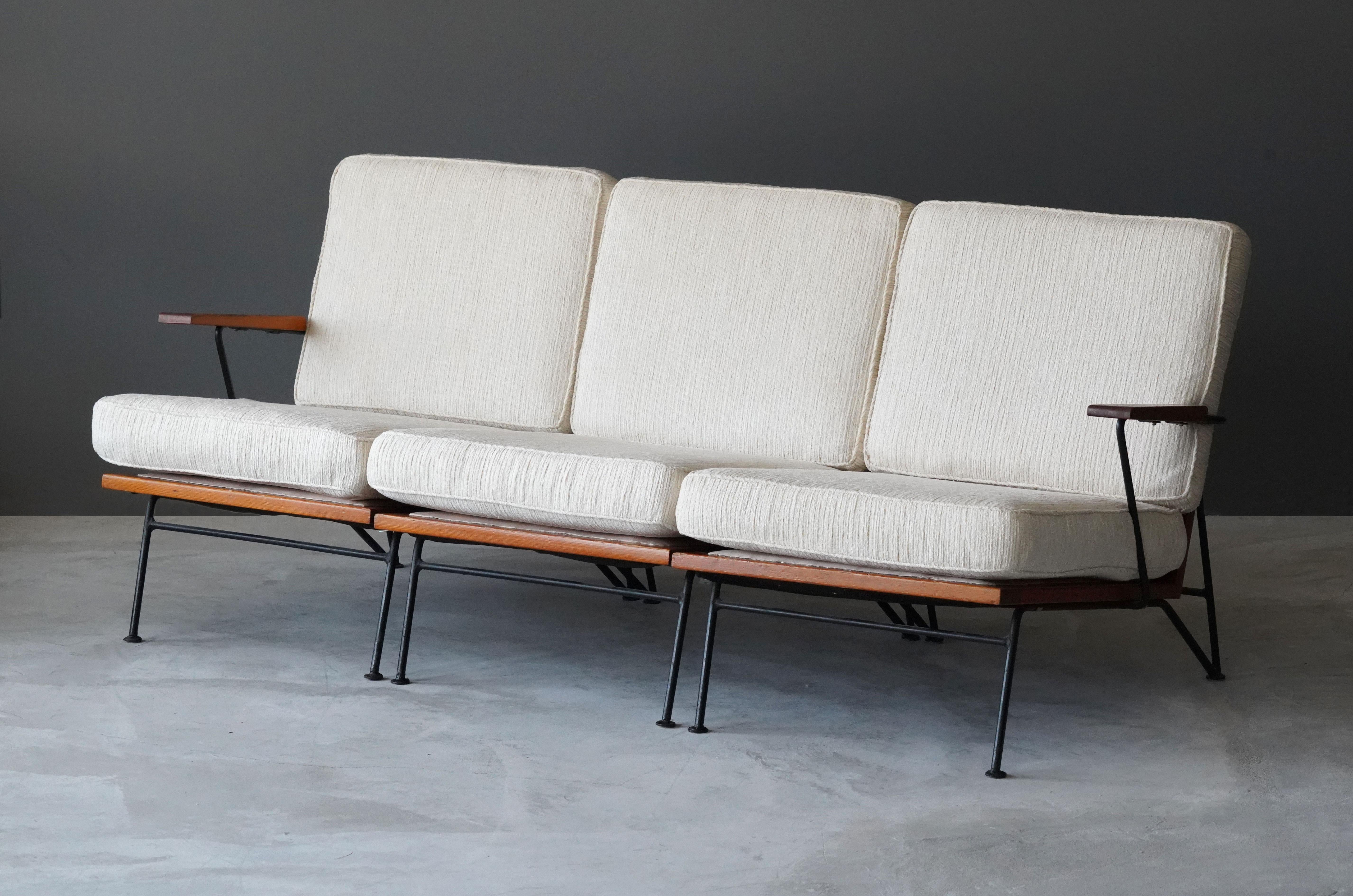 A sofa designed by husband and wife duo Pipsan Saarinen Swanson & J. Robert F. Swanson. Designed by their firm Swanson and Associates as part of the “Sol-Air” line for Ficks Reed Company, Cincinnati in 1949. 

The line was showcased at the 1950