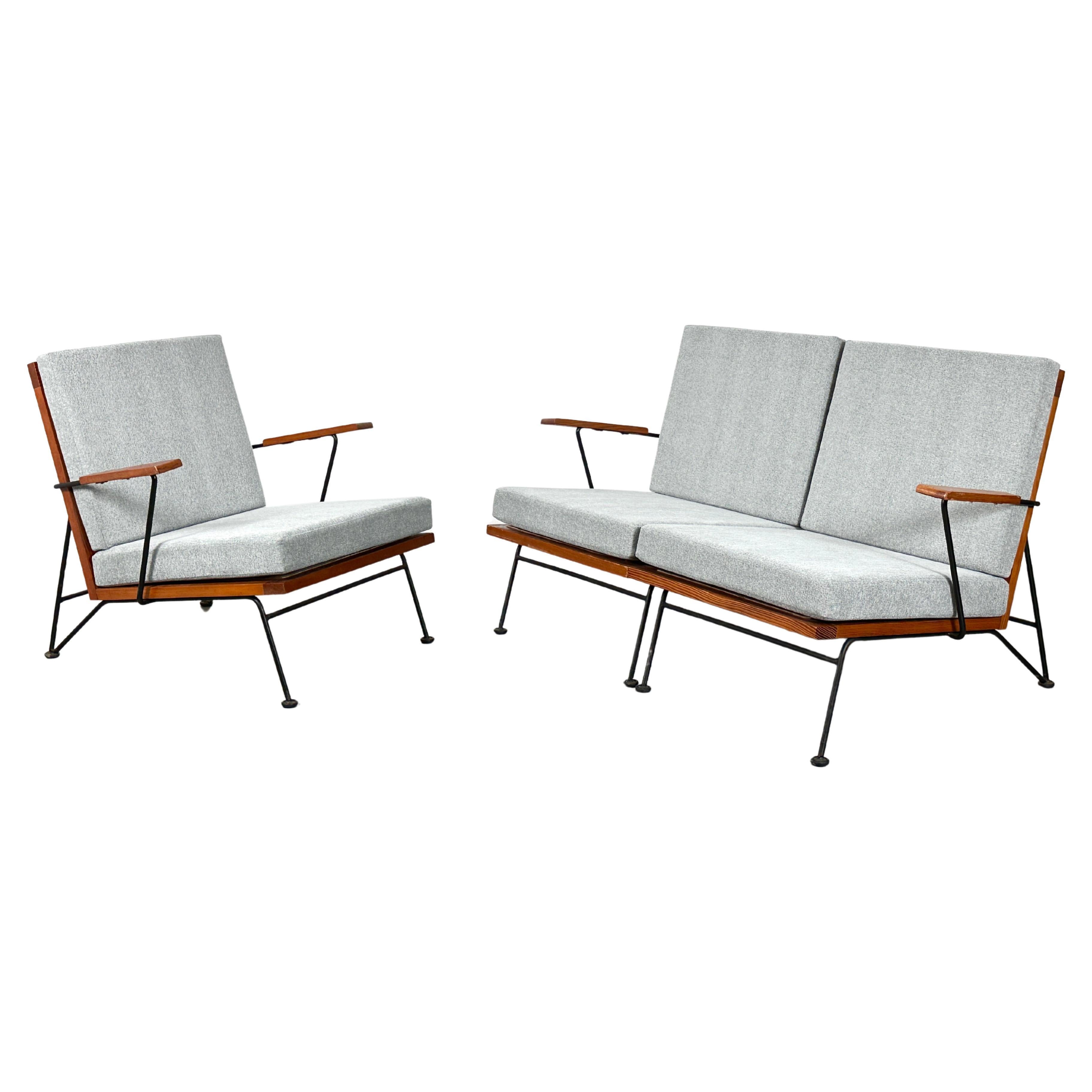 Pipsan Saarinen Swanson 3 Piece Modular Iron Lounge Group Sofa & Armchair For Sale