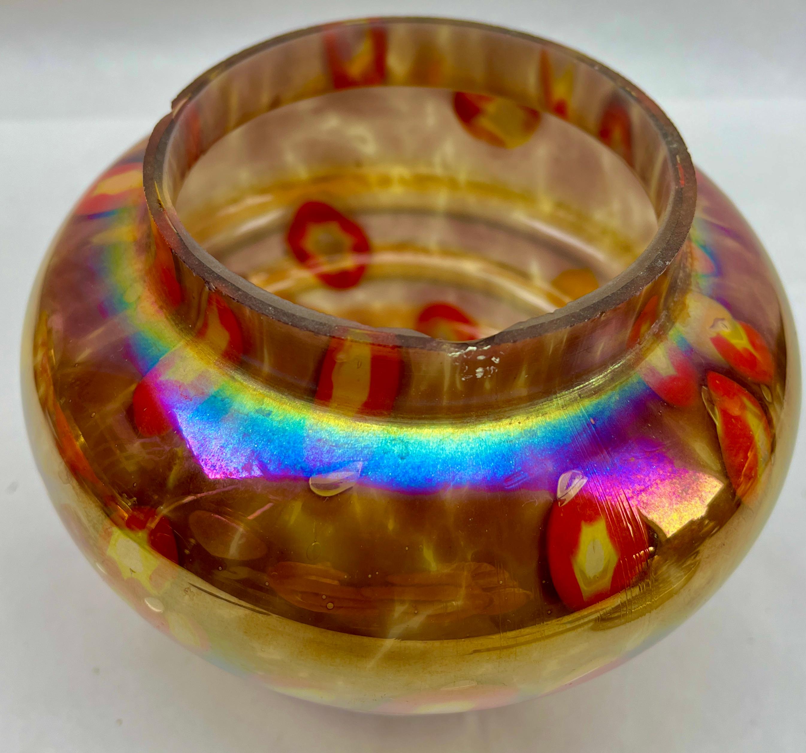 'Pique Fleurs' Iridescent Glass Vase, in Multi Color Decor with Grille, 1930s  In Good Condition For Sale In Verviers, BE