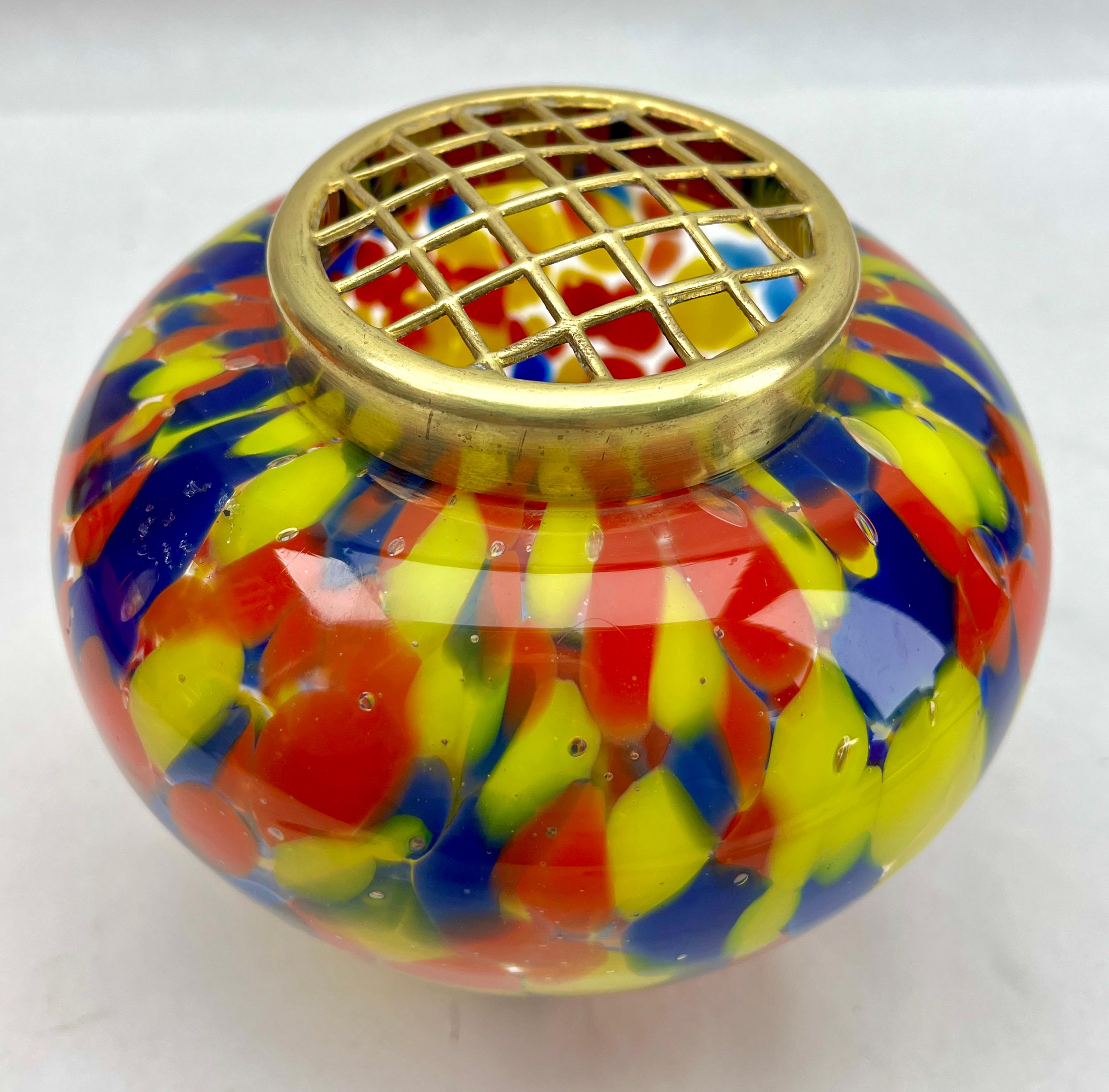 'Pique Fleurs'  Vase, in Multi Color Decor with Grille, Late 1930s For Sale 2
