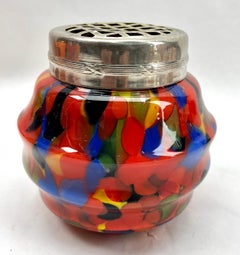 Pique Fleurs Vase, in mehrfarbigem Dekor mit Grille, Ende der 1930er Jahre