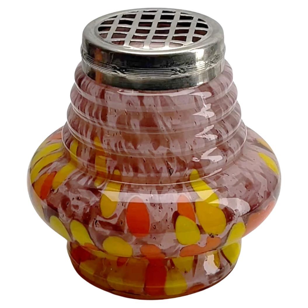 Pique Fleurs  Vase, in mehrfarbigem Dekor mit Grille, Ende der 1930er Jahre (Belgisch) im Angebot