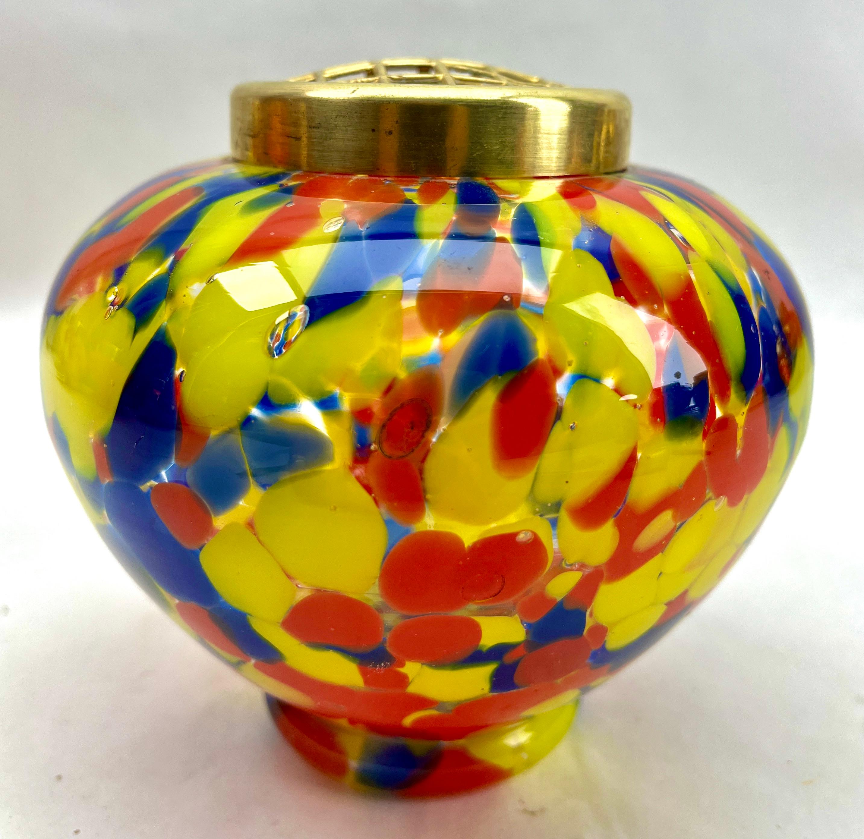 'Pique Fleurs'  Vase, in Multi Color Decor with Grille, Late 1930s For Sale 1