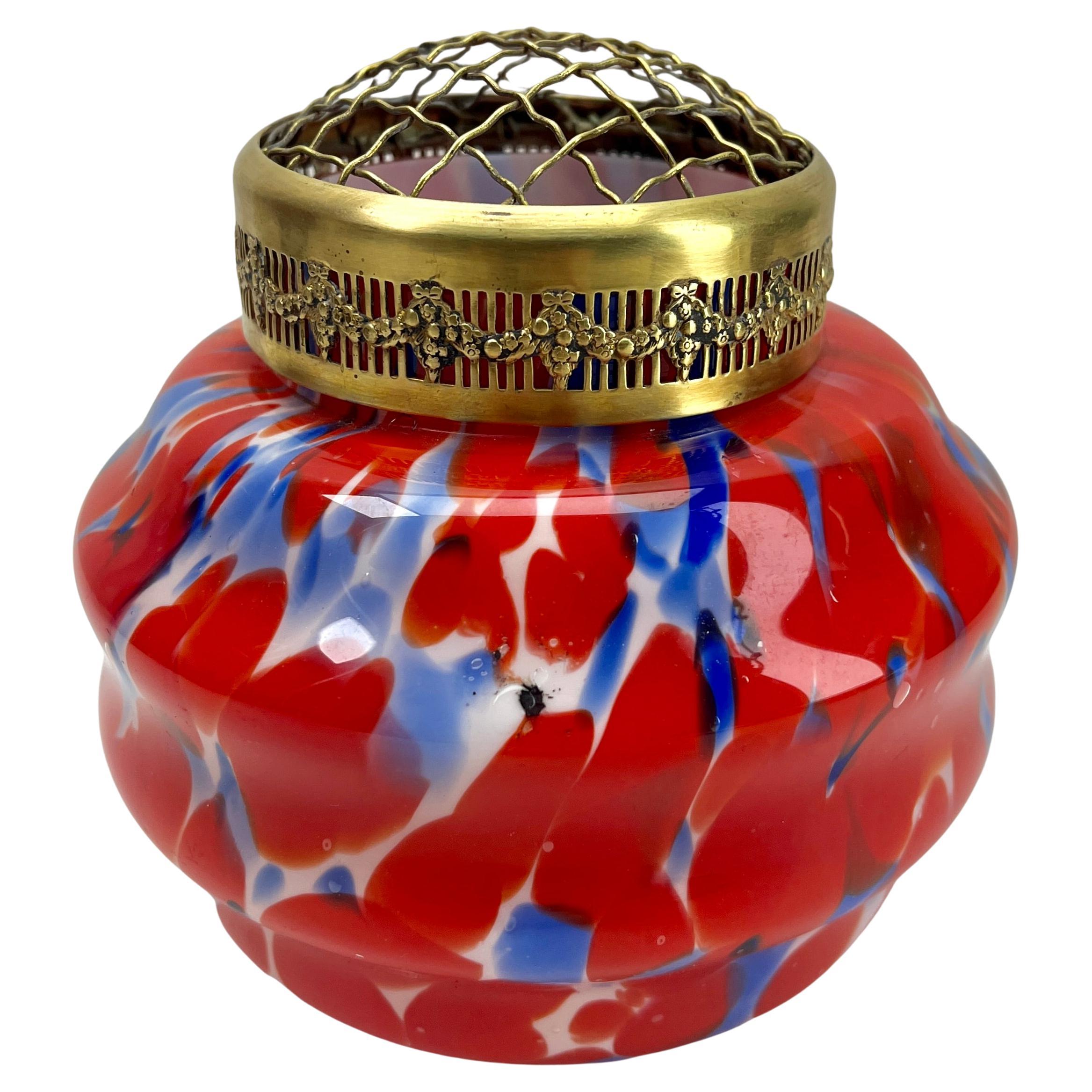 Pique Fleurs  Vase, in mehrfarbigem Dekor mit Grille, Ende der 1930er Jahre