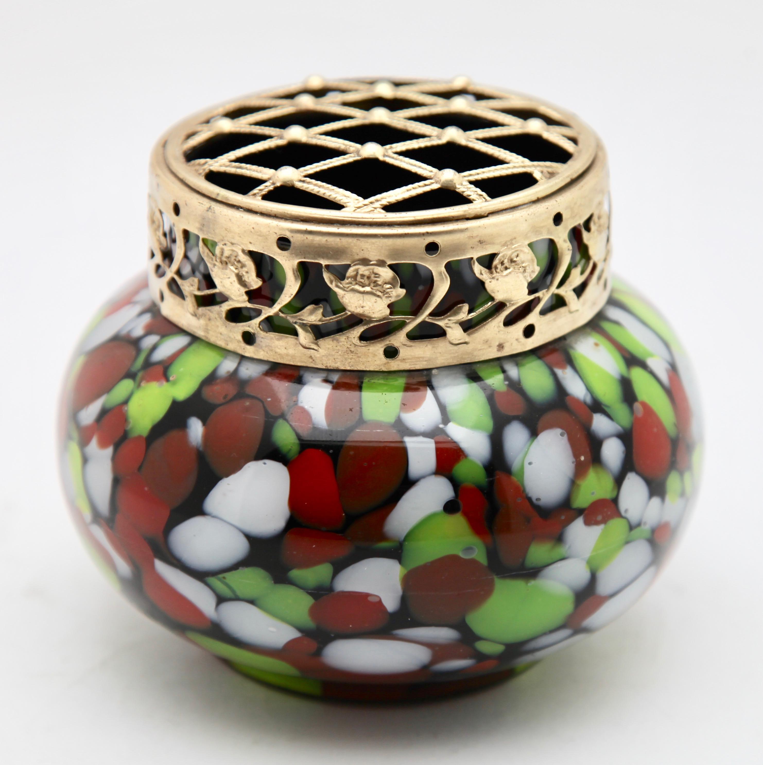 Hand-Crafted 'Pique Fleurs' Vase in Red, White, Green Splatter Colors, with Grille For Sale