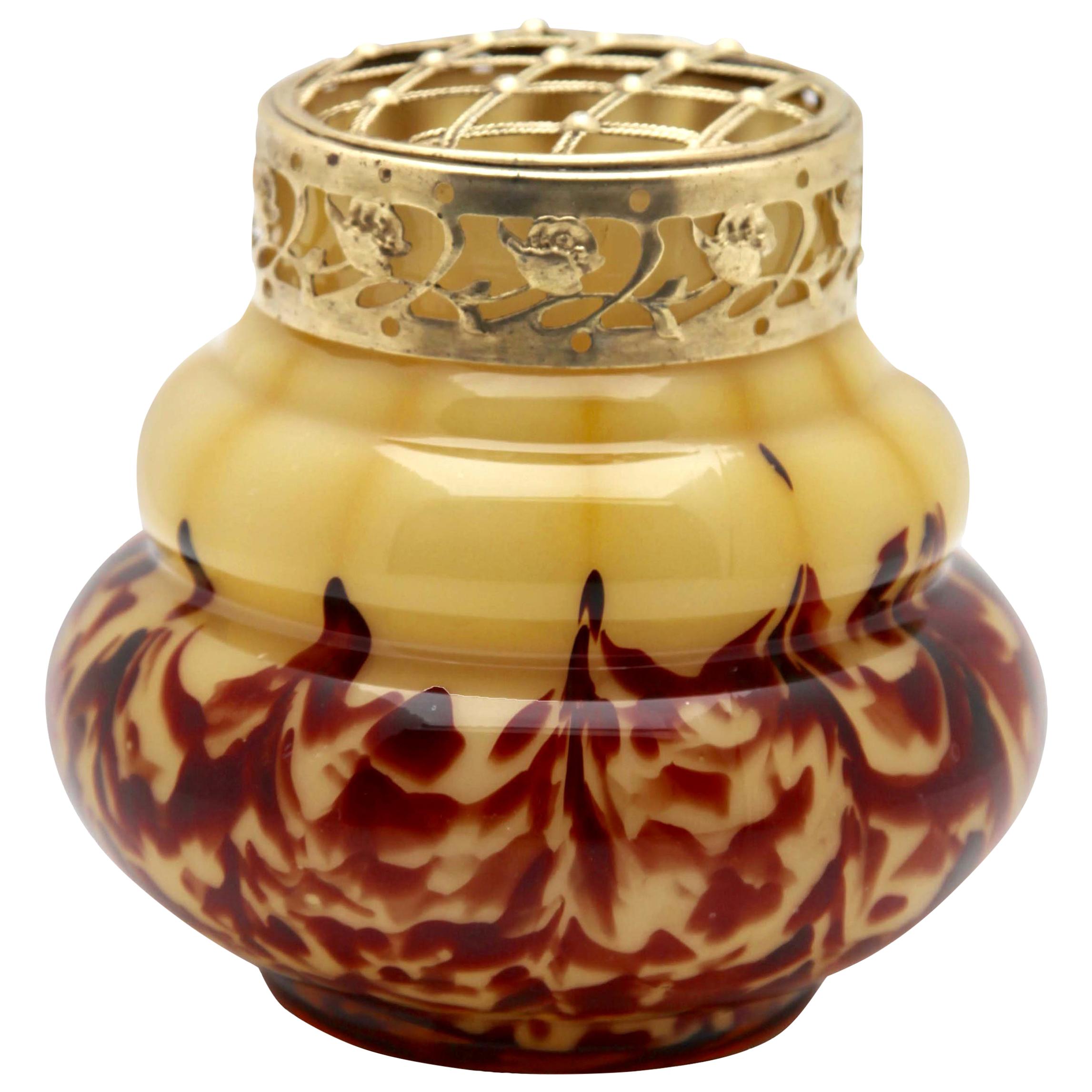 'Pique Fleurs' Vase, with 'Coffee and Caramel' Decor, with Grille, Late 1930s