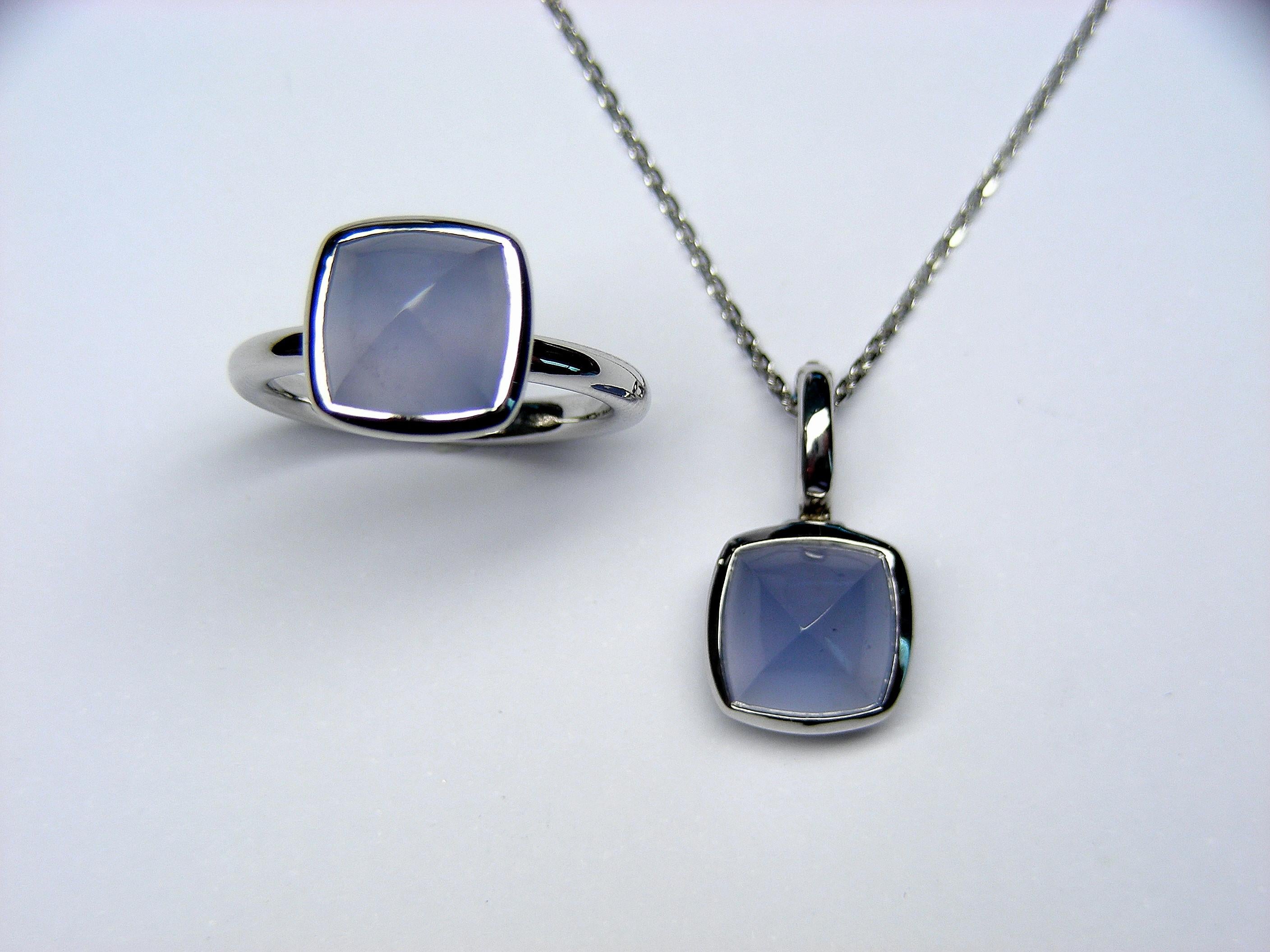 Contemporary Piramid Cabochon Blue Chalcedony Ring in 18k White Gold Pendant Necklace For Sale